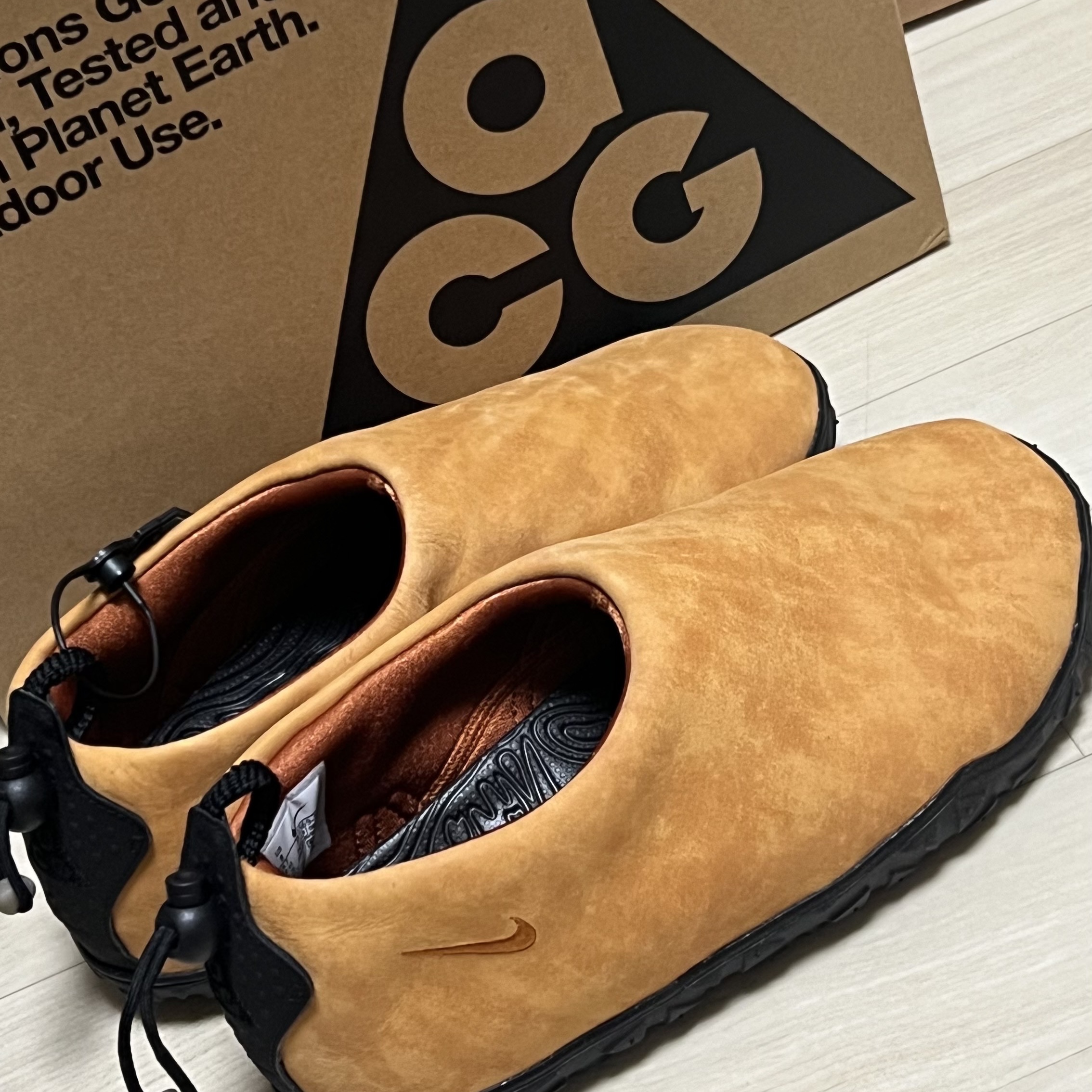 Nike ACG Moc PRM Russet 착용 스타일 - 1