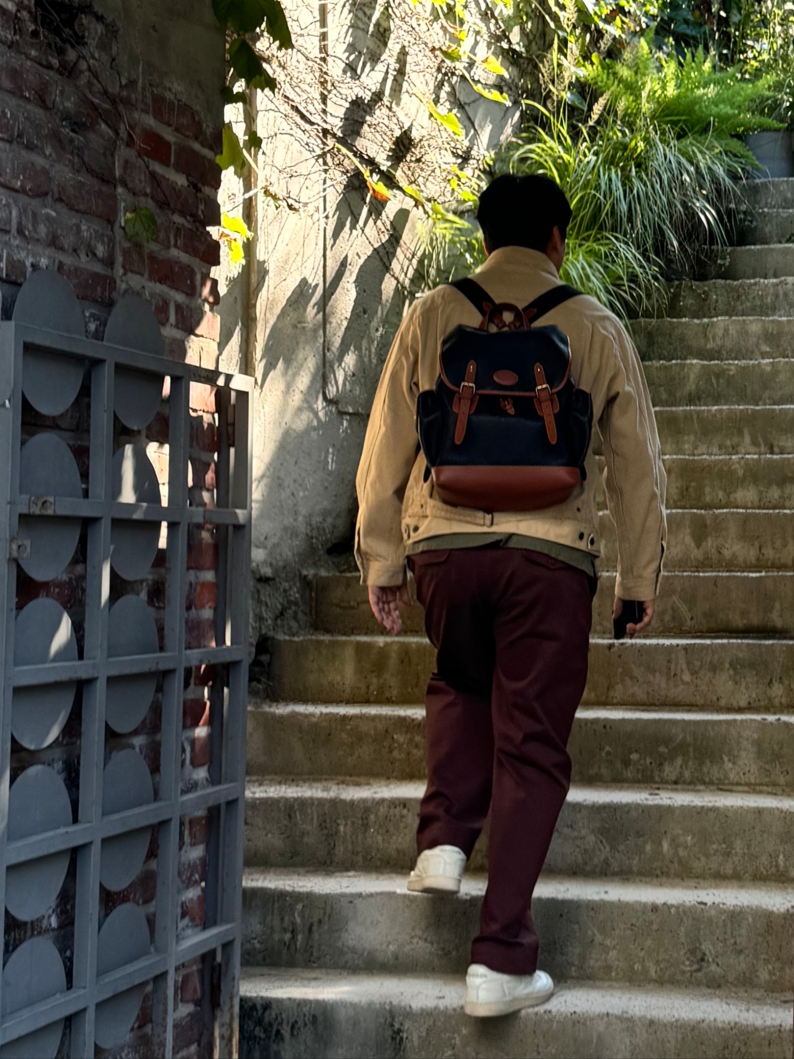 Reebok Club C 85 Vintage Chalk Green, Mulberry Heritage Backpack Mole Cognac Eco Scotchgrain 착용 스타일 - 1