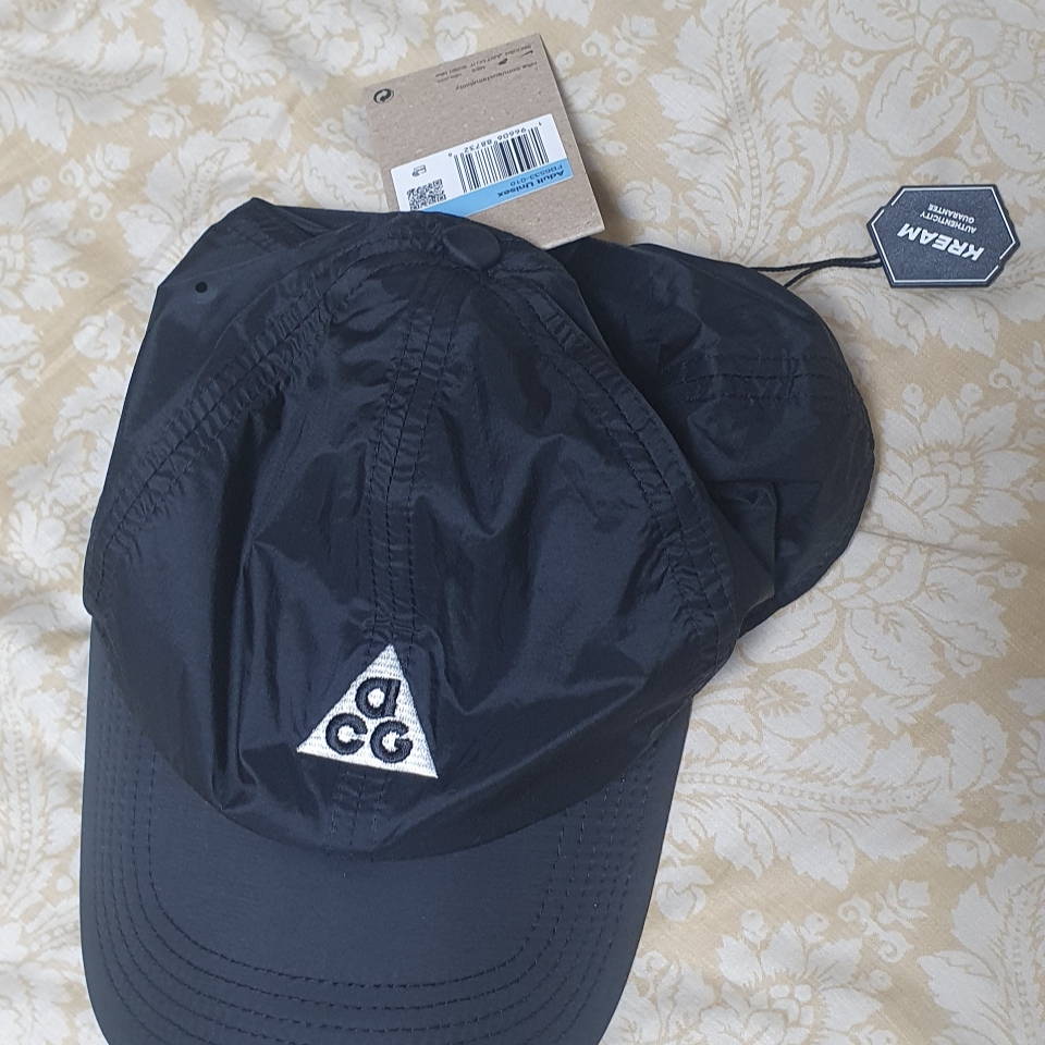 Nike ACG Trail Cap Black 착용 스타일
