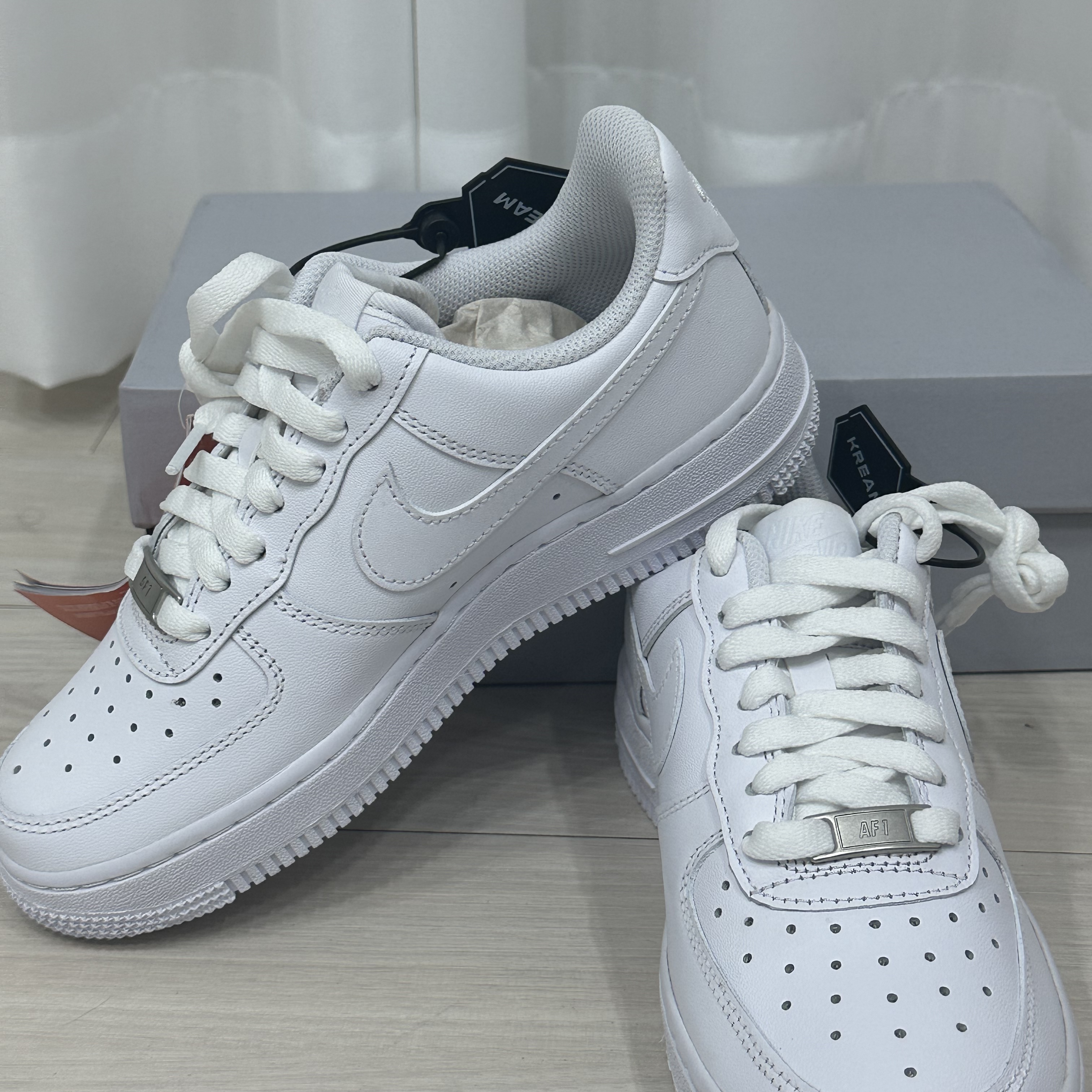 (W) Nike Air Force 1 '07 Low White 착용 스타일 - 1
