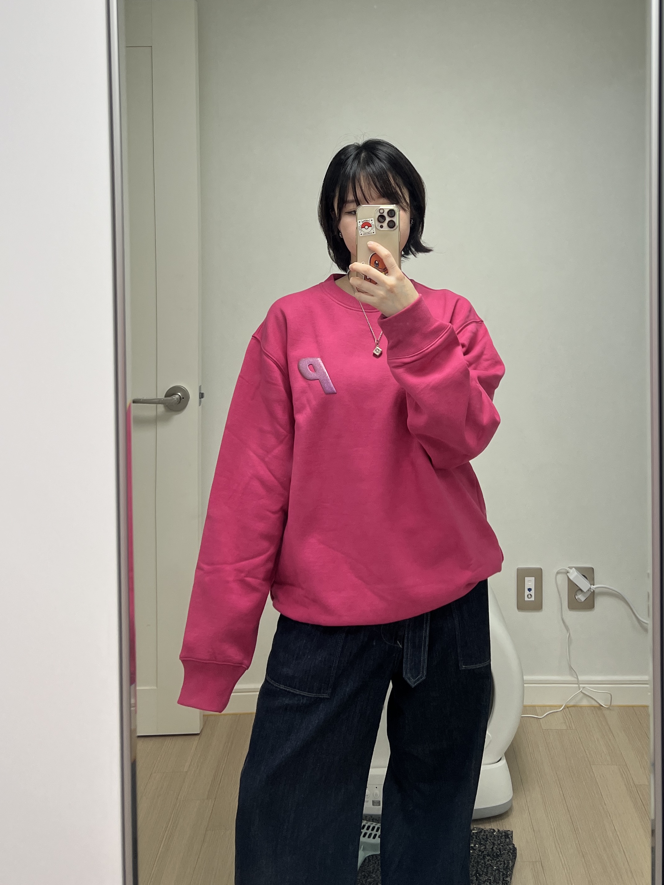 Palace P3 Glitter Crew Berry Red - 24FW 착용 스타일 - 2
