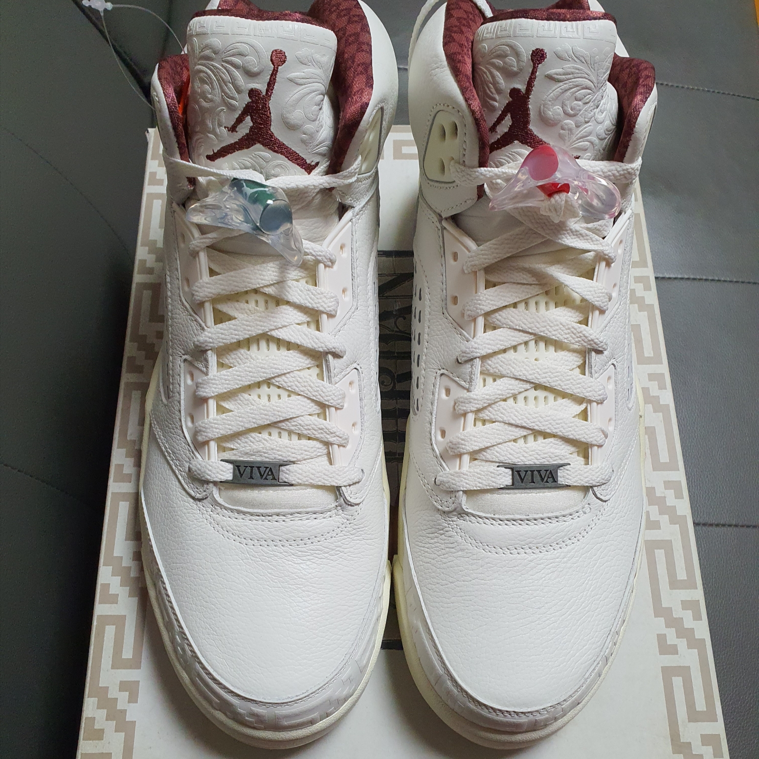 Jordan 5 Retro El Grito Sail and Dark Pony 착용 스타일