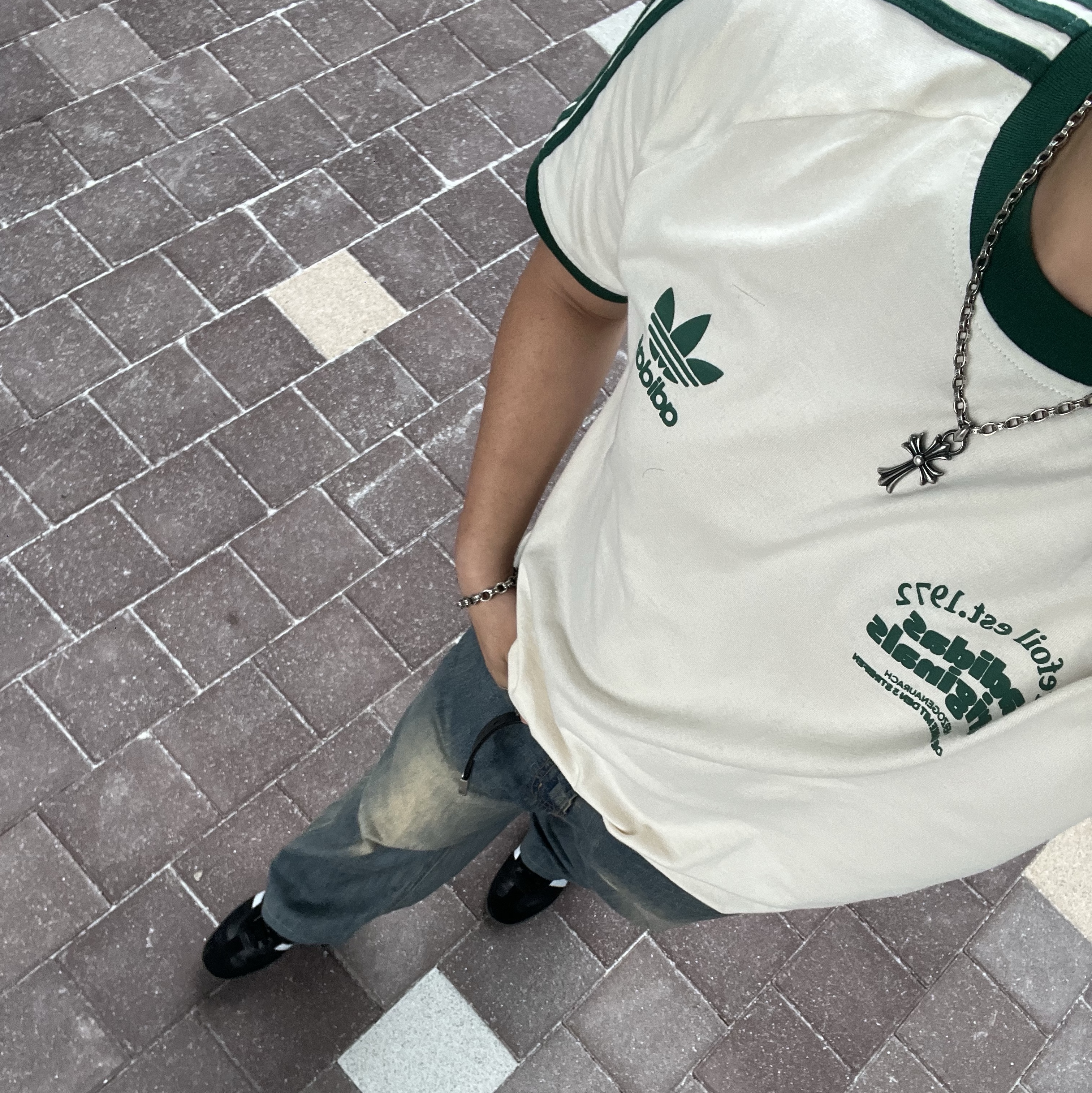Adidas Sport Graphic Cali T-Shirt Wonder White - KR Sizing 착용 스타일