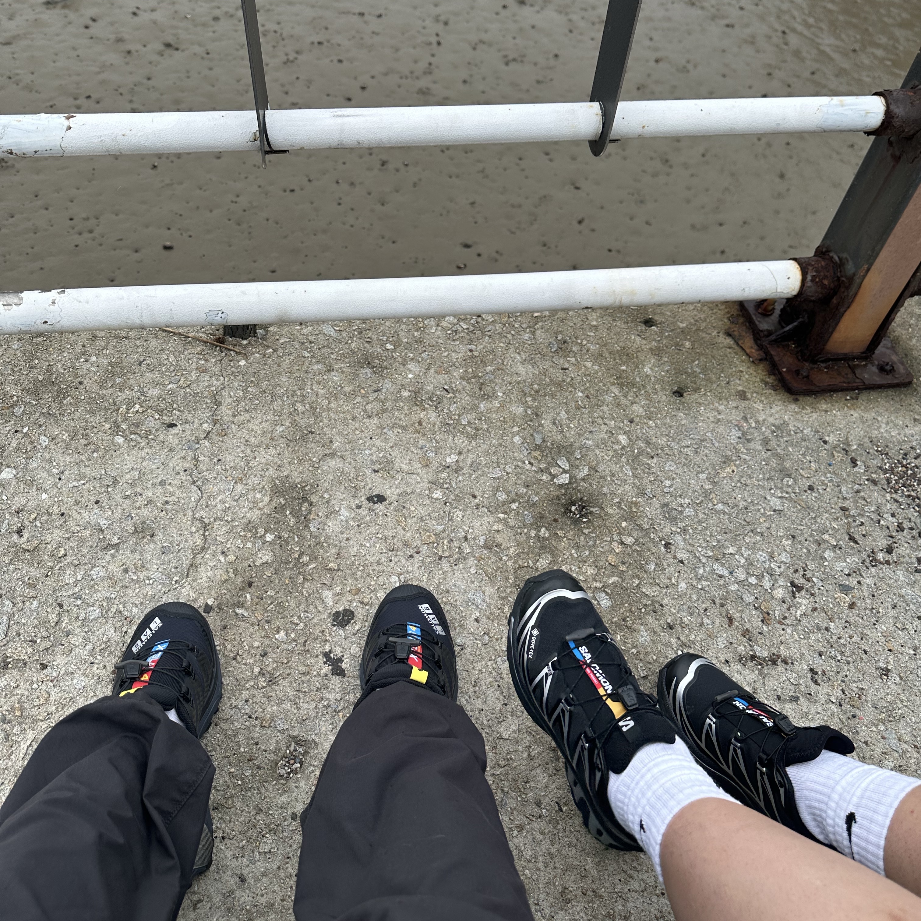 Salomon XT-4 Black Silver Metallic, Salomon XT-6 GTX Black Silver 착용 스타일