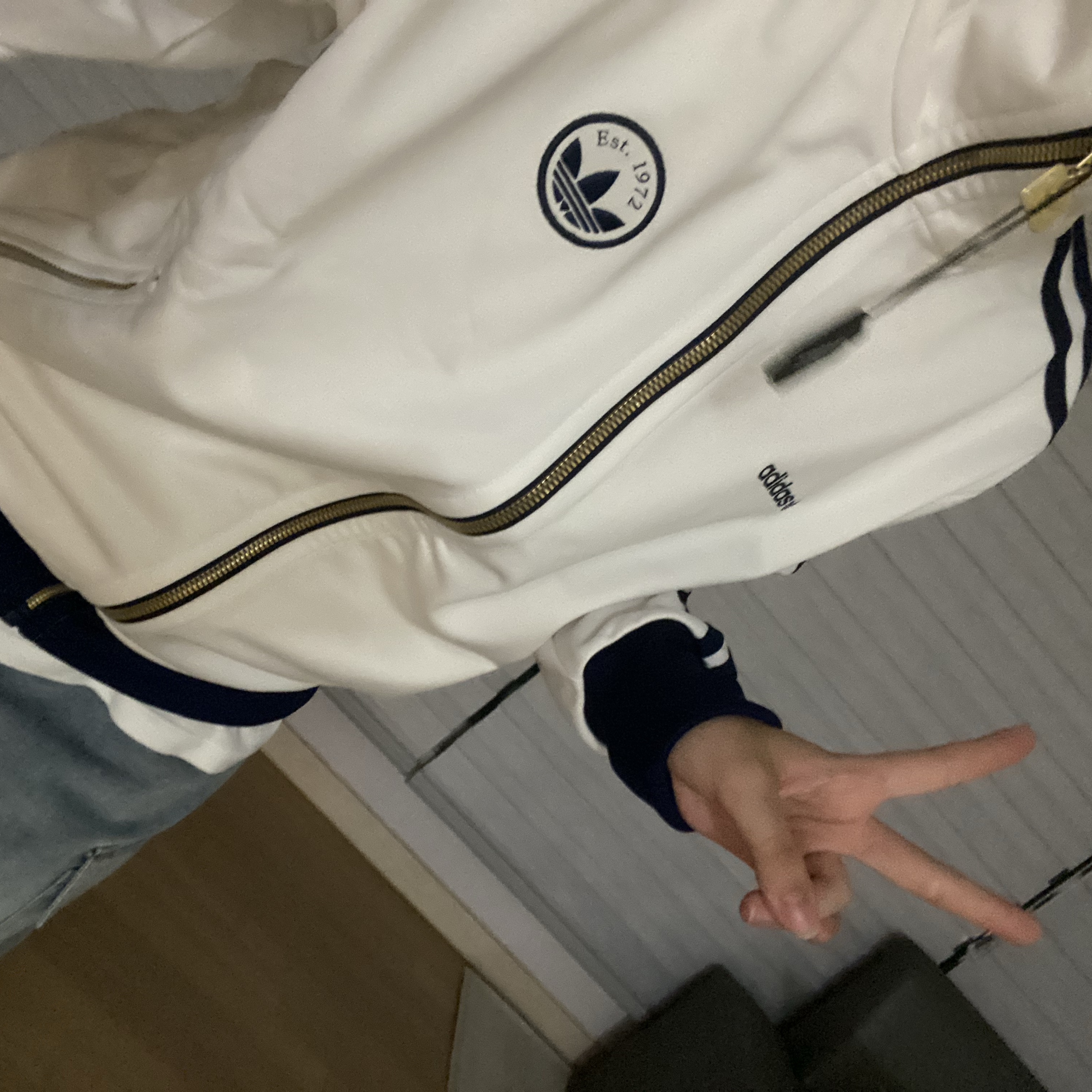 (W) Adidas Firebird Badge Track Top Cloud White - KR Sizing 착용 스타일