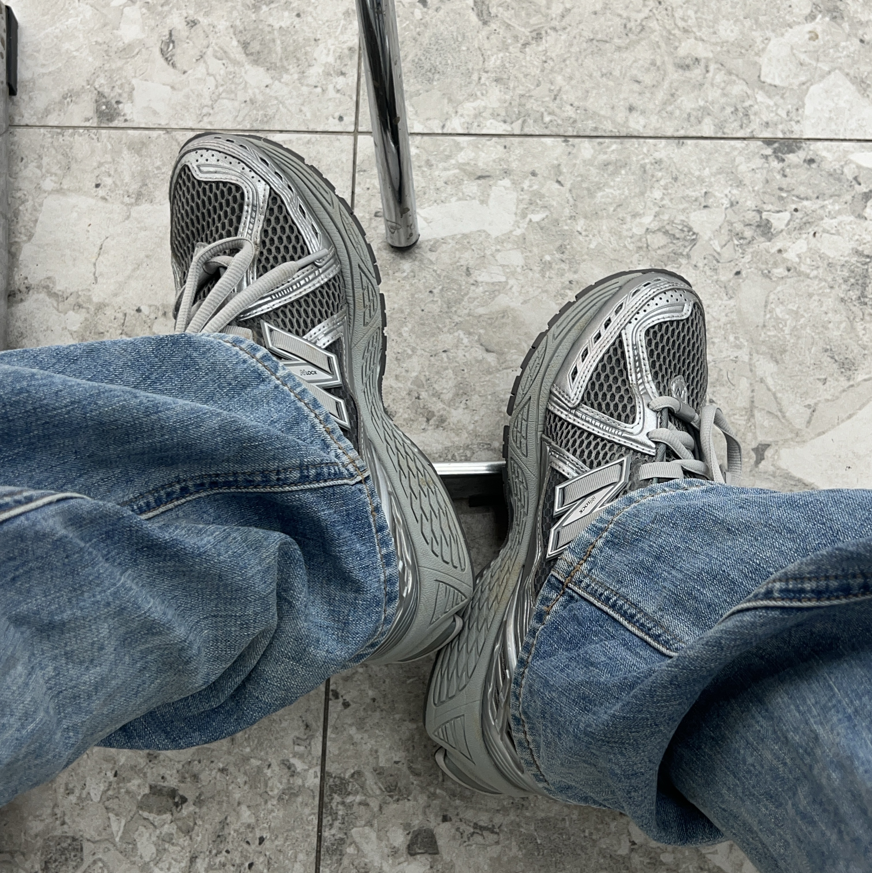 New Balance 1906R Harbor Grey Silver Metalic 착용 스타일