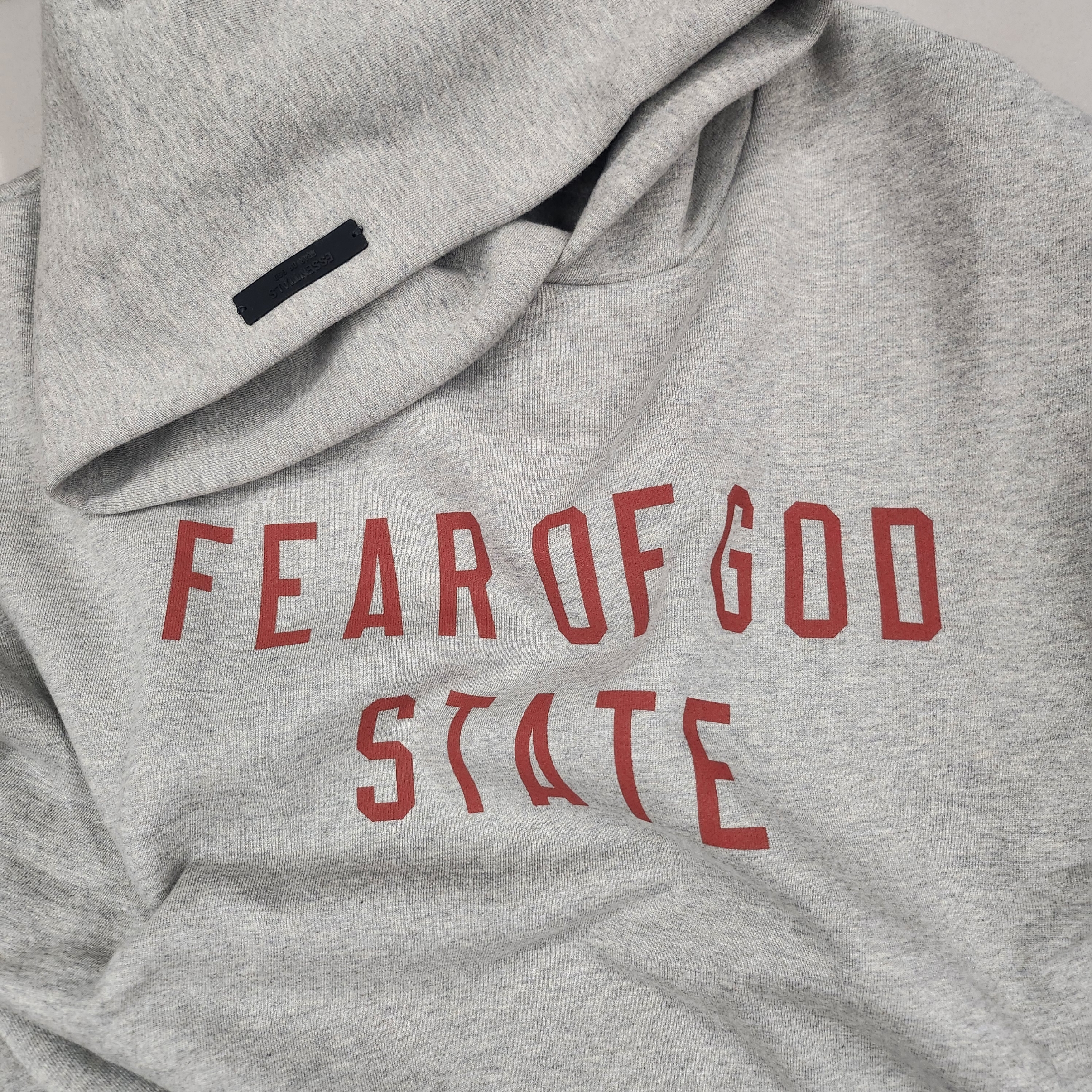Essentials Fleece State Hoodie Black - 24FW, Essentials Fleece Soccer Short Dark Heather - 24FW 착용 스타일 - 2