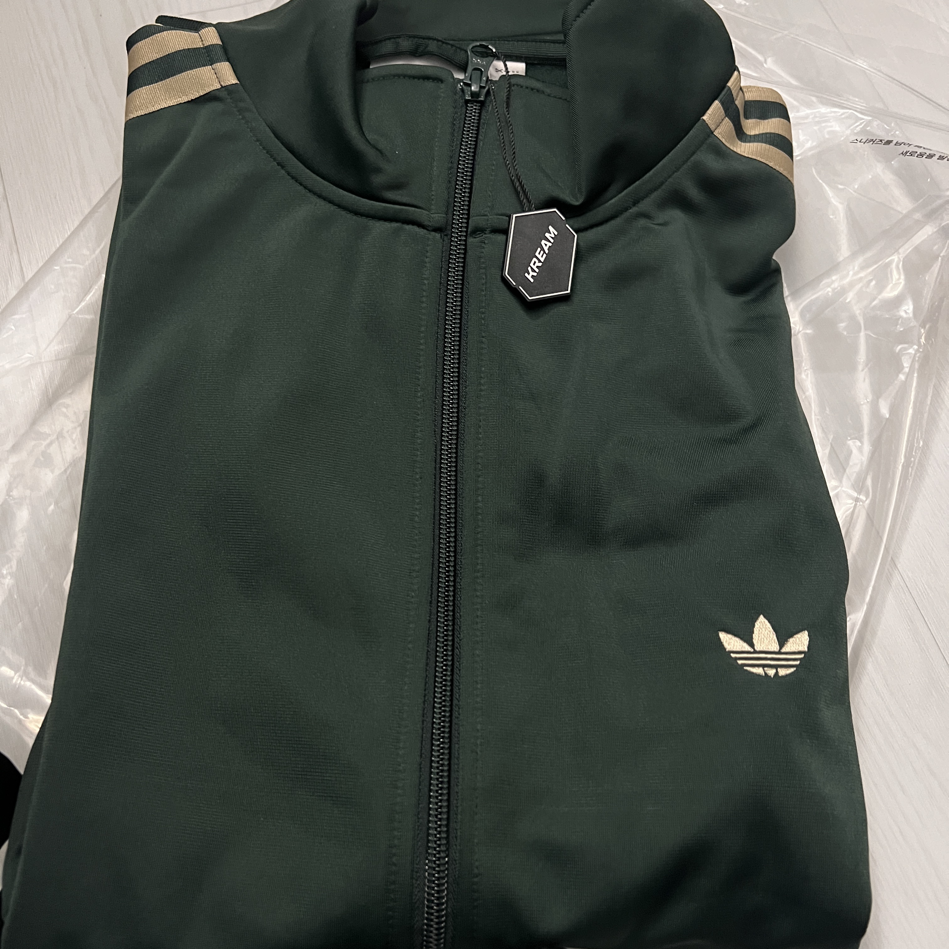 Adidas Originals Beckenbauer Track Jacket Shadow Green - KR Sizing 착용 스타일 - 1