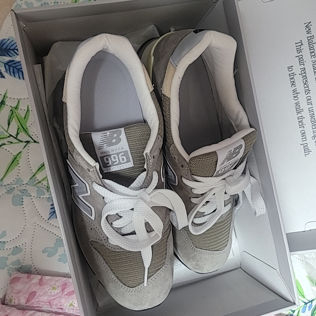 New Balance Made in USA 996 Grey 착용 스타일