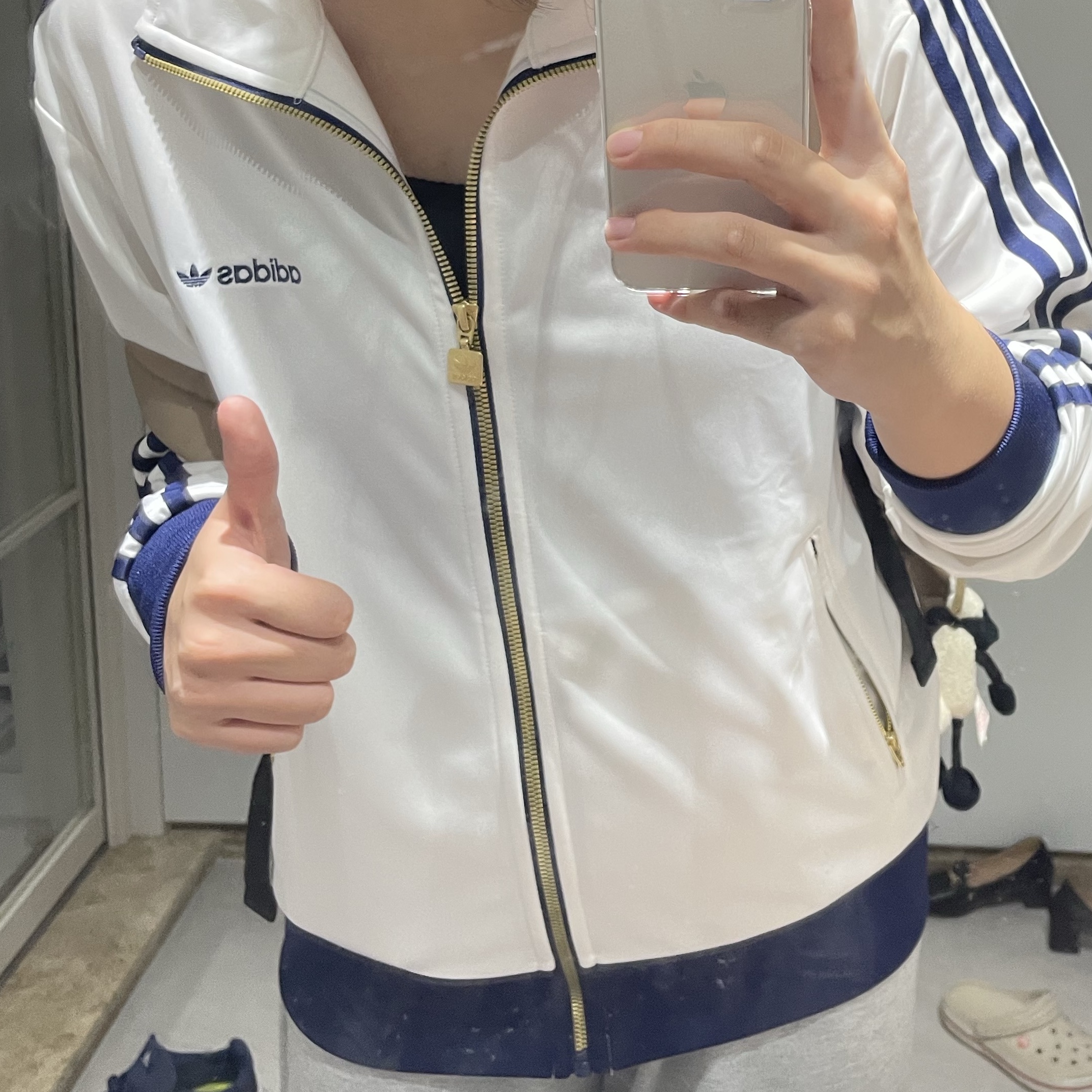 (W) Adidas Firebird Badge Track Top Cloud White - KR Sizing 착용 스타일