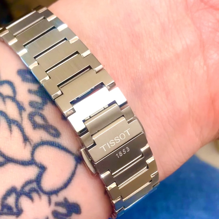 Tissot PRX 35mm Quartz Steel Light Green 착용 스타일 - 2