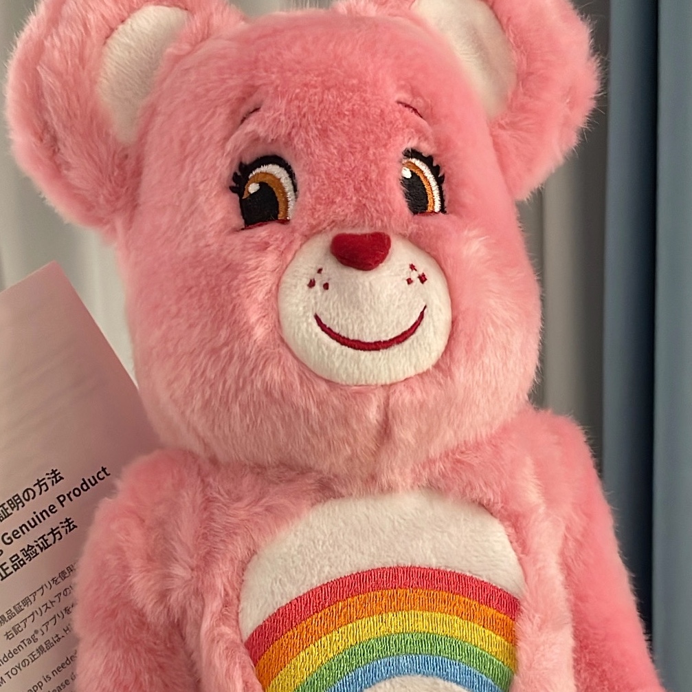 Bearbrick Care Bears Cheer Bear Costume Ver. 400% 착용 스타일