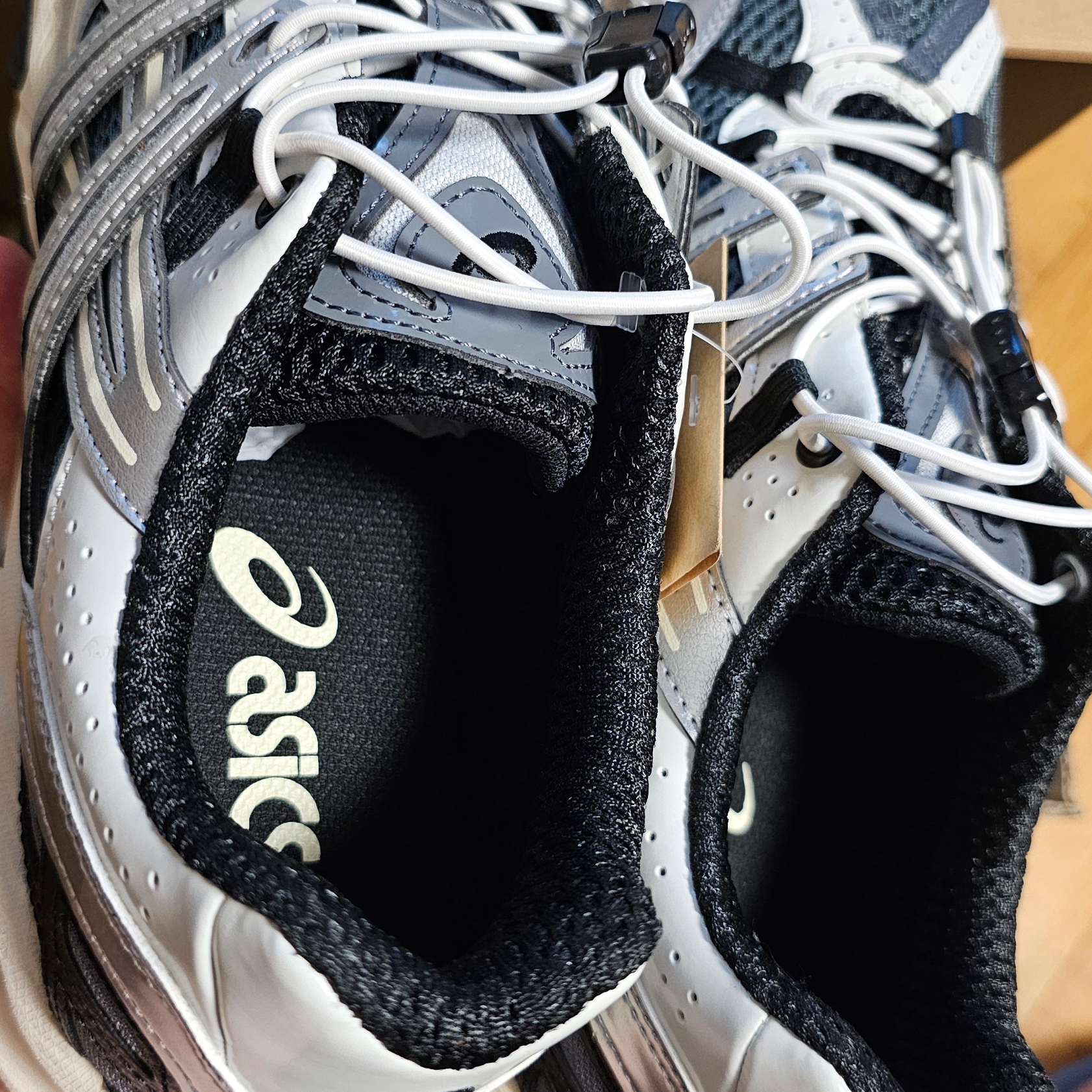 Asics Unlimited Gel-Sonoma 15-50 Steel Grey Pure Silver 착용 스타일