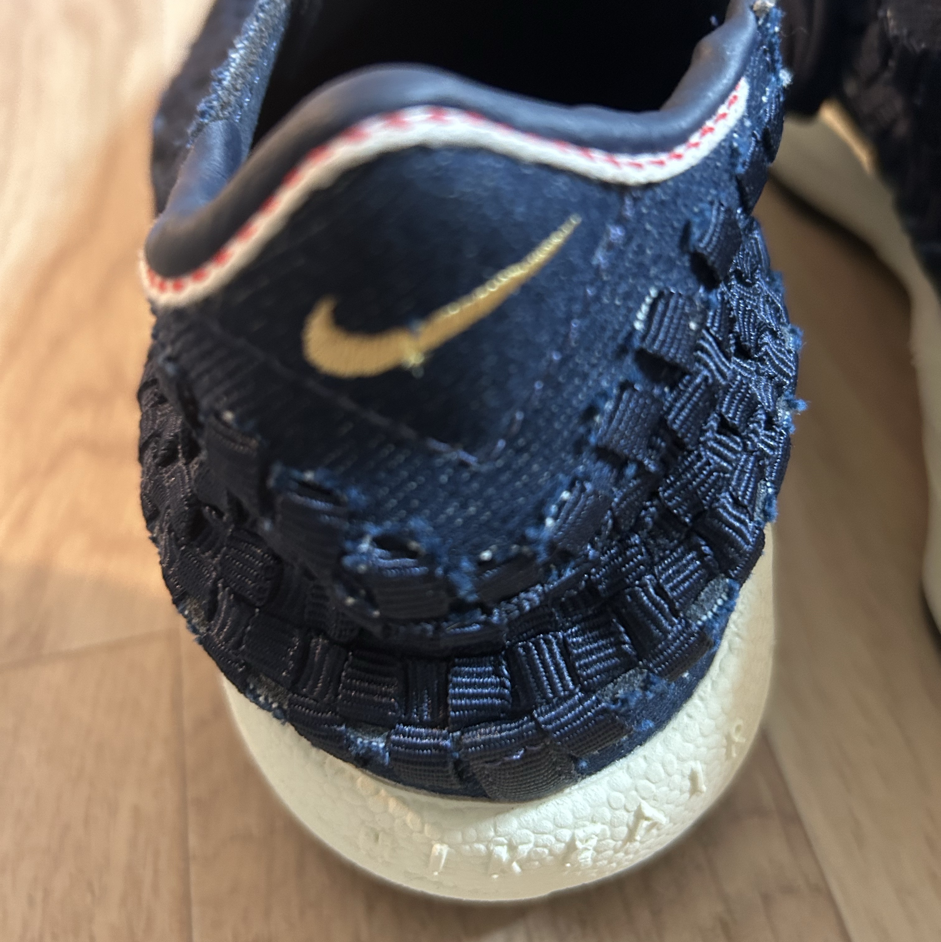 Nike Air Footscape Woven Obsidian 착용 스타일