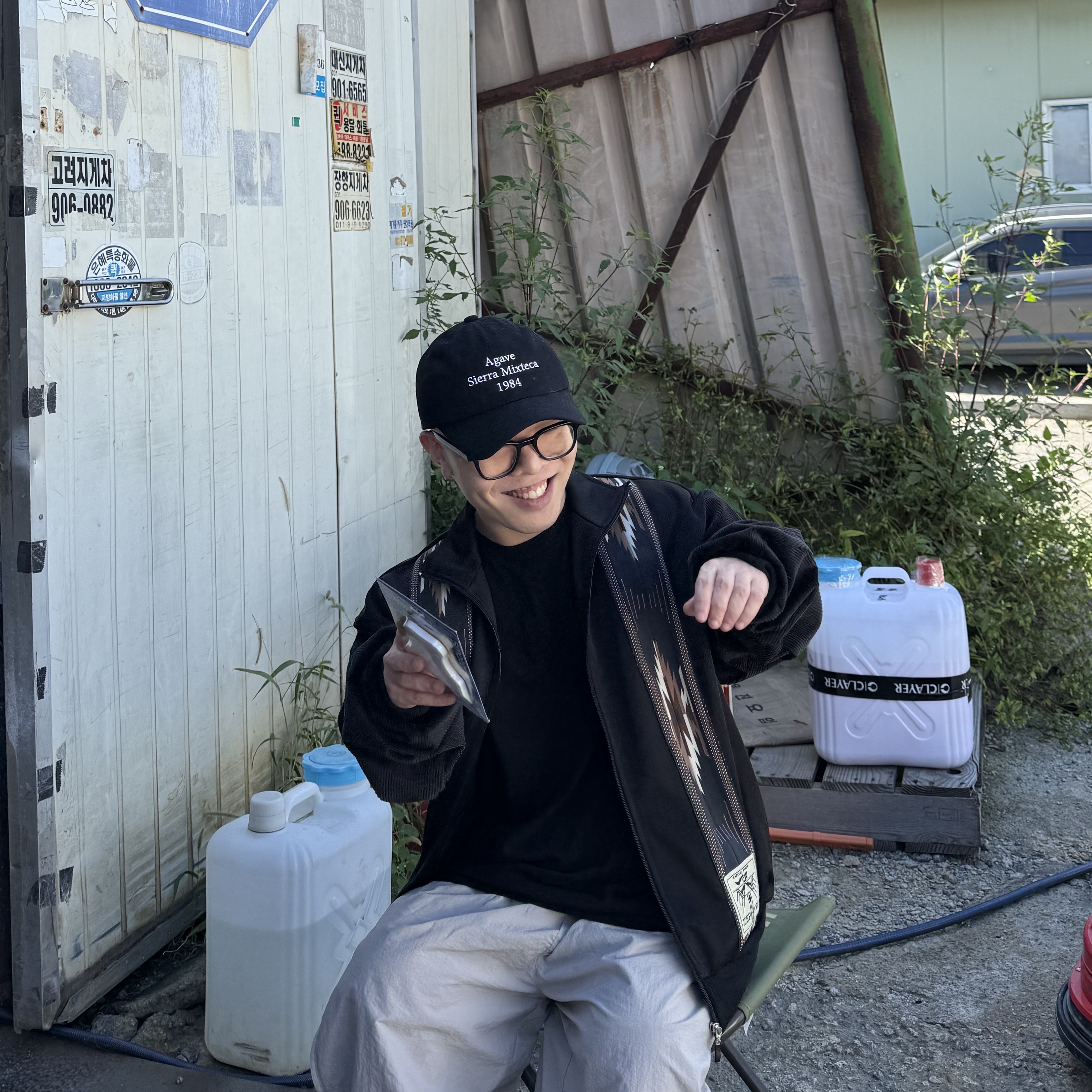 Kapital Smooth Jersey Kochi & Zephyr Track Jacket Black 착용 스타일 - 1