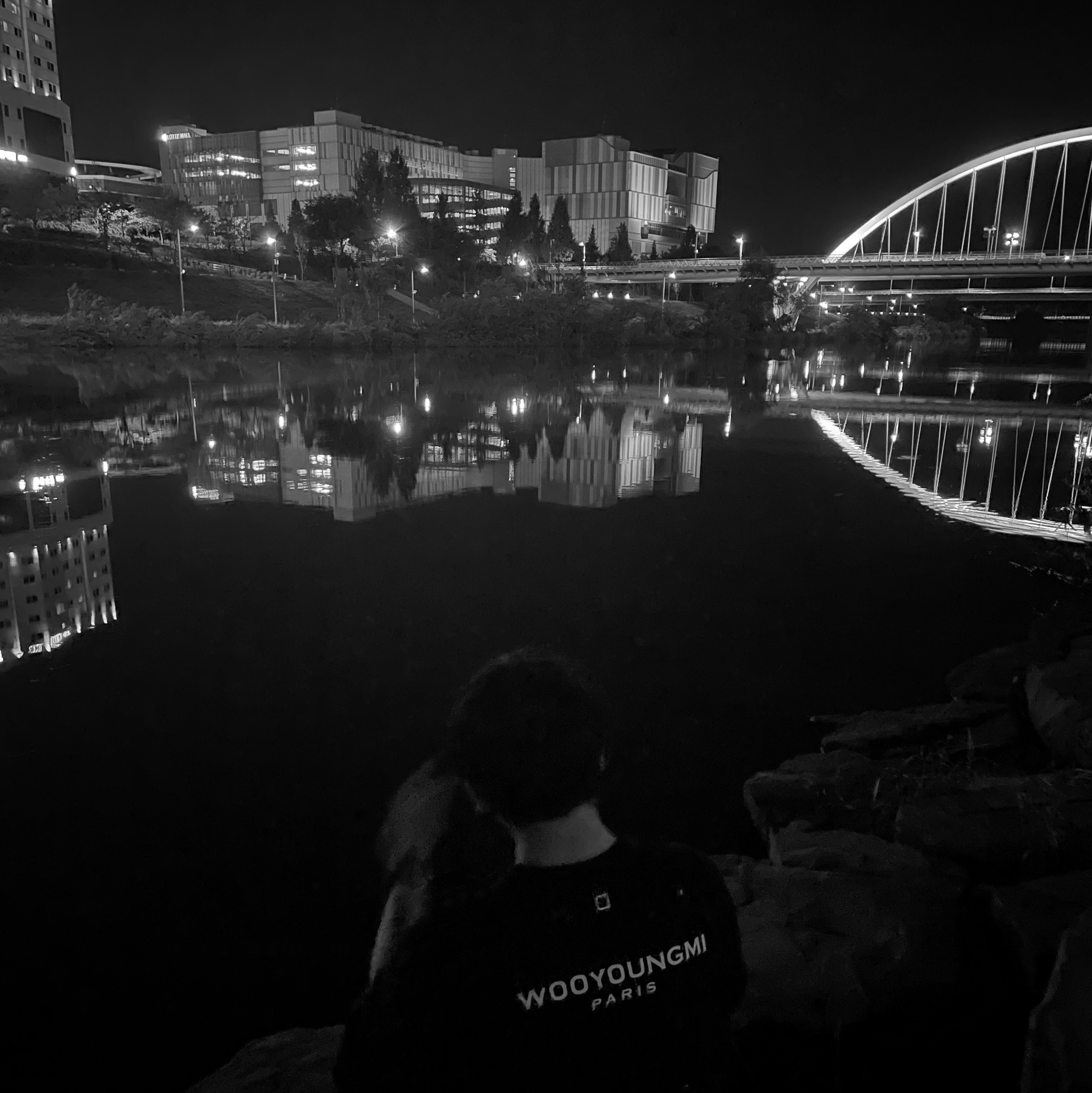 Wooyoungmi Cotton Back Logo T-Shirt Black - 24SS 착용 스타일