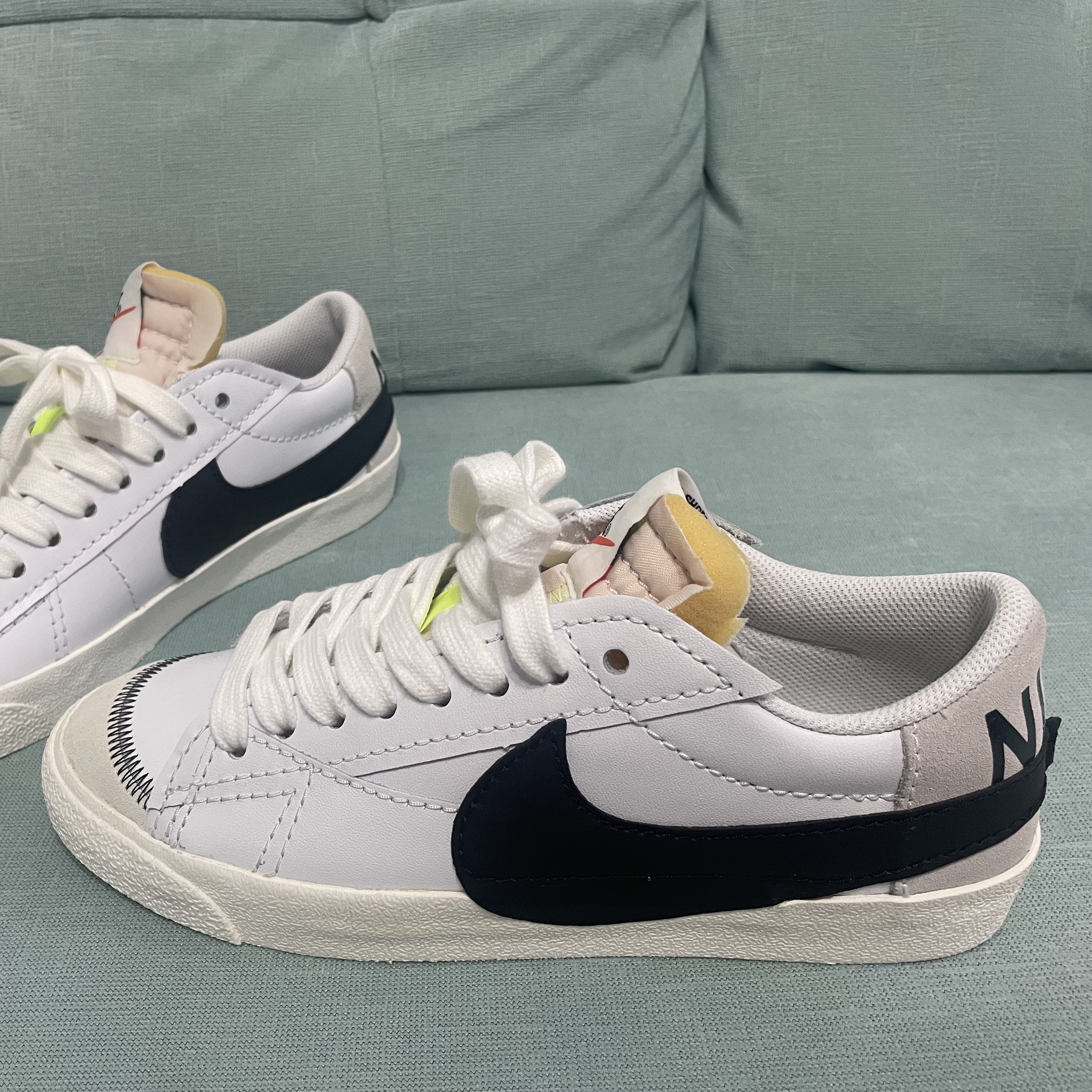 Nike Blazer Low '77 Jumbo White Black 착용 스타일