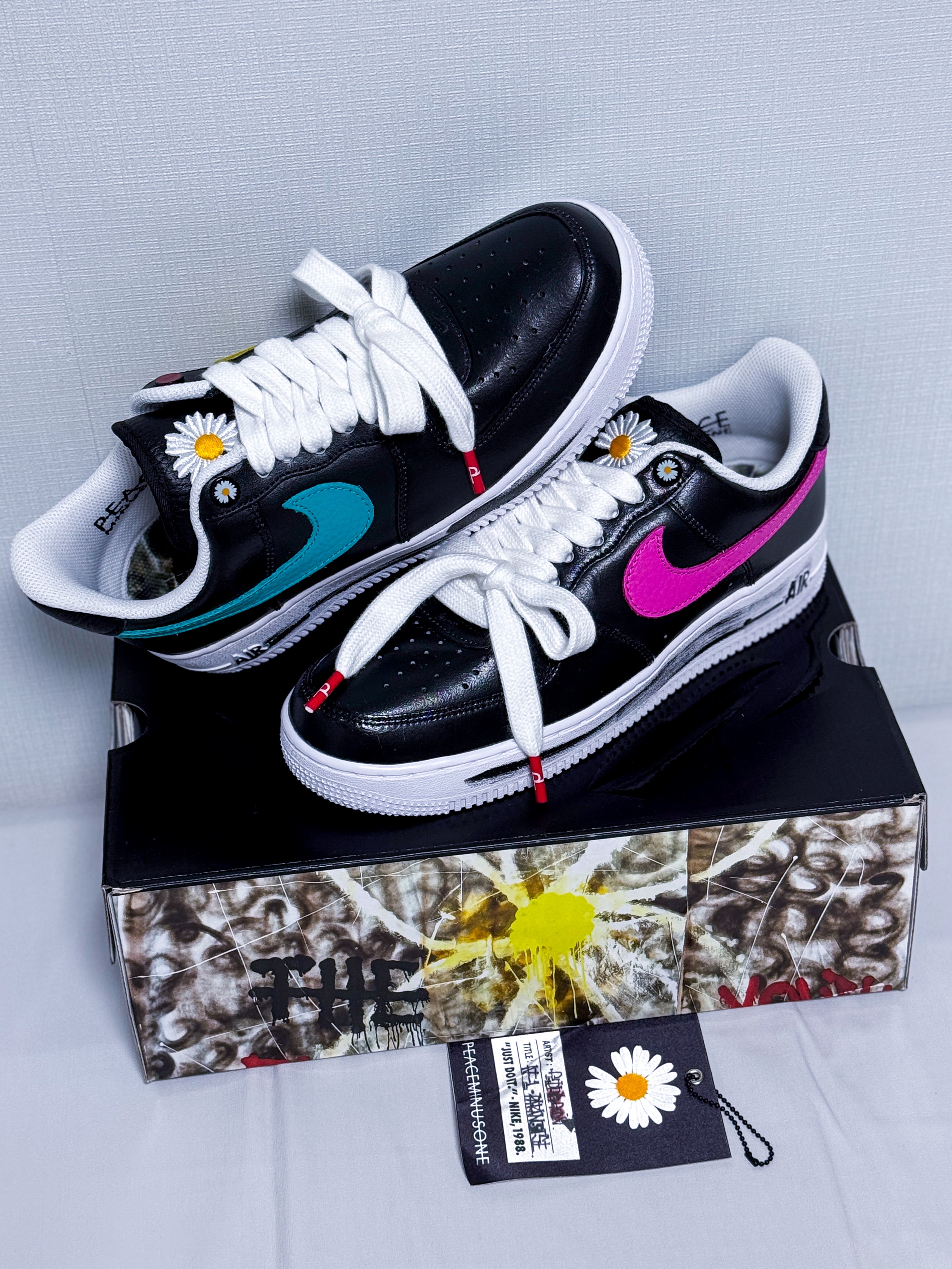 Nike x Peaceminusone Air Force 1 Low Para-Noise 3.0 Black and Multicolor 착용 스타일