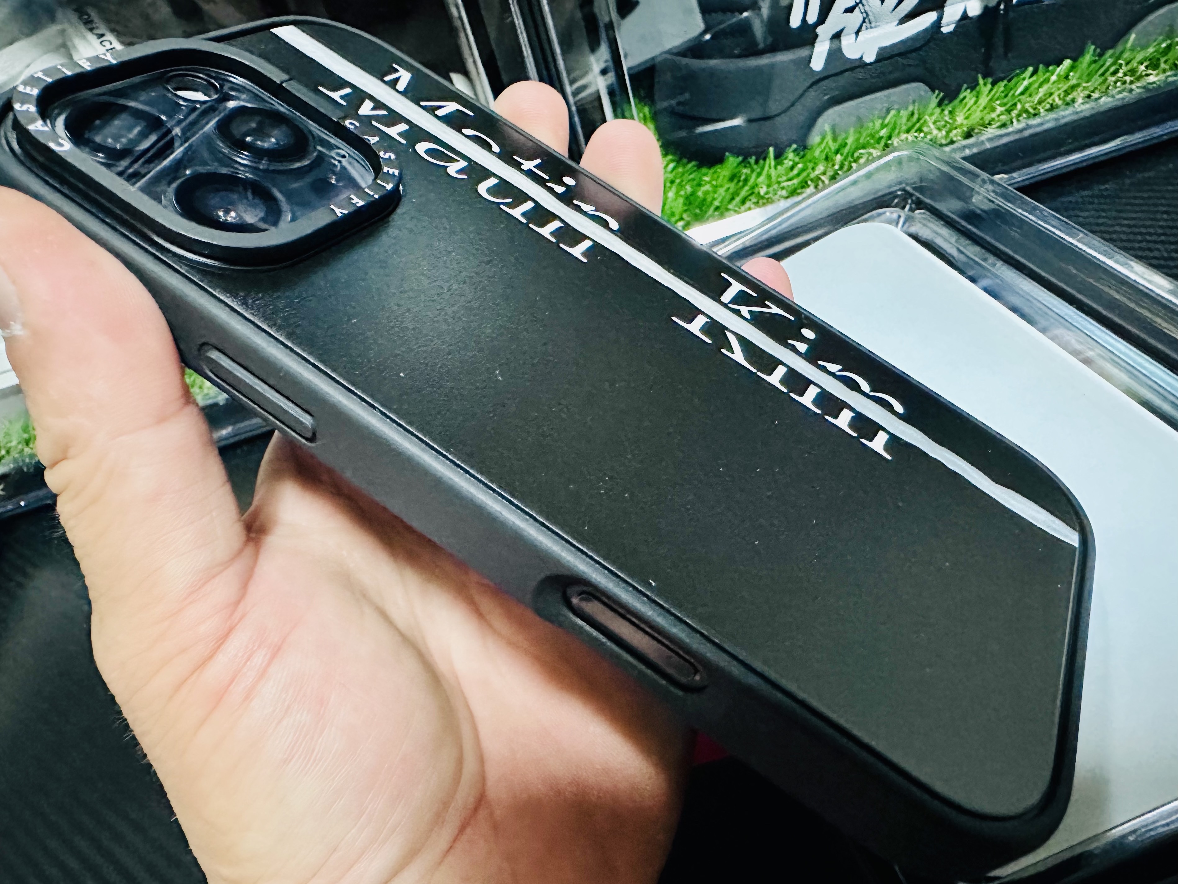 Apple iPhone 16 Pro Max 256GB Black Titanium (Korean Ver.), Casetify x Matin Kim iPhone Black Logo Magsafe Impact Case Matte Black 착용 스타일