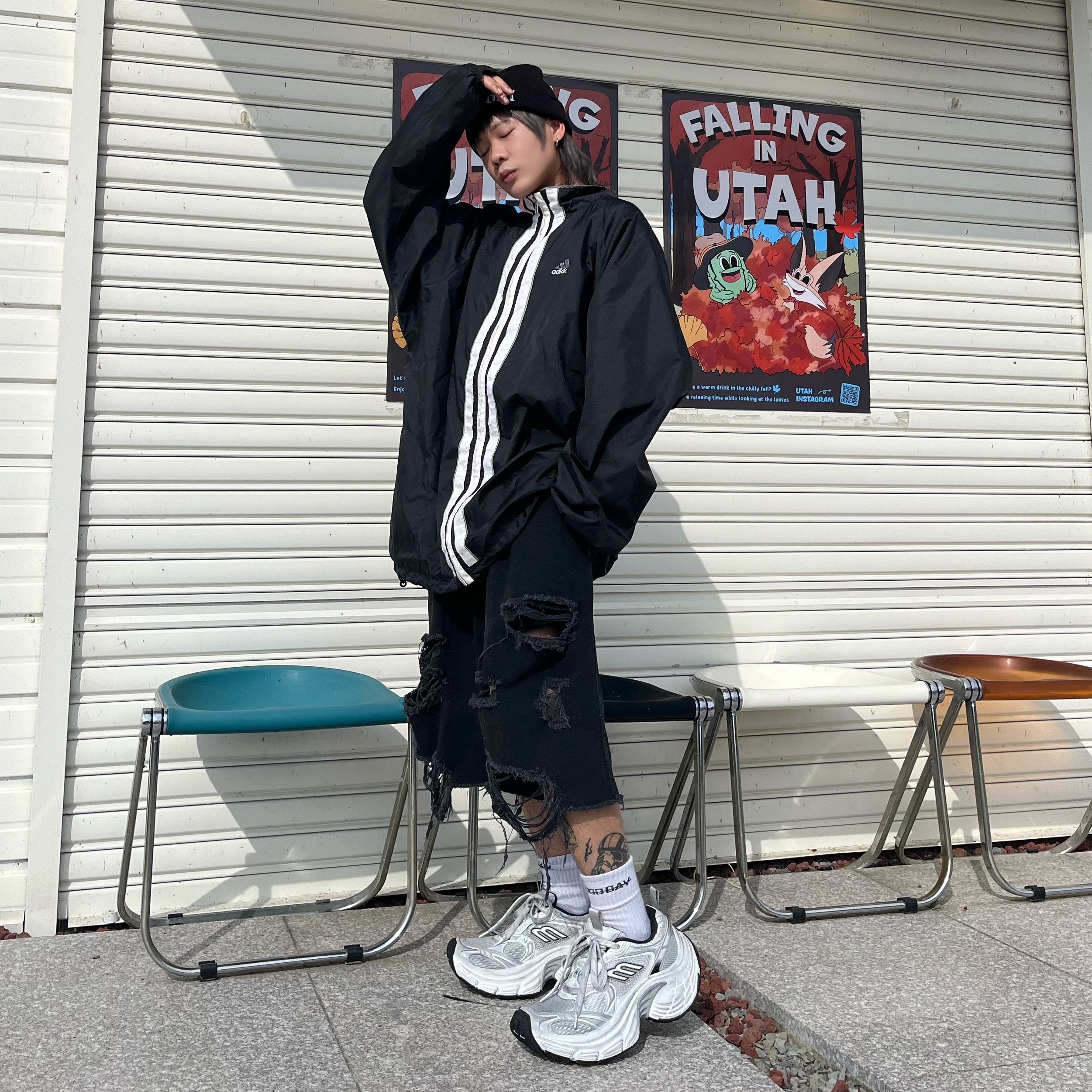 Balenciaga 10XL Sneakers White Grey Silver Black 착용 스타일 - 1