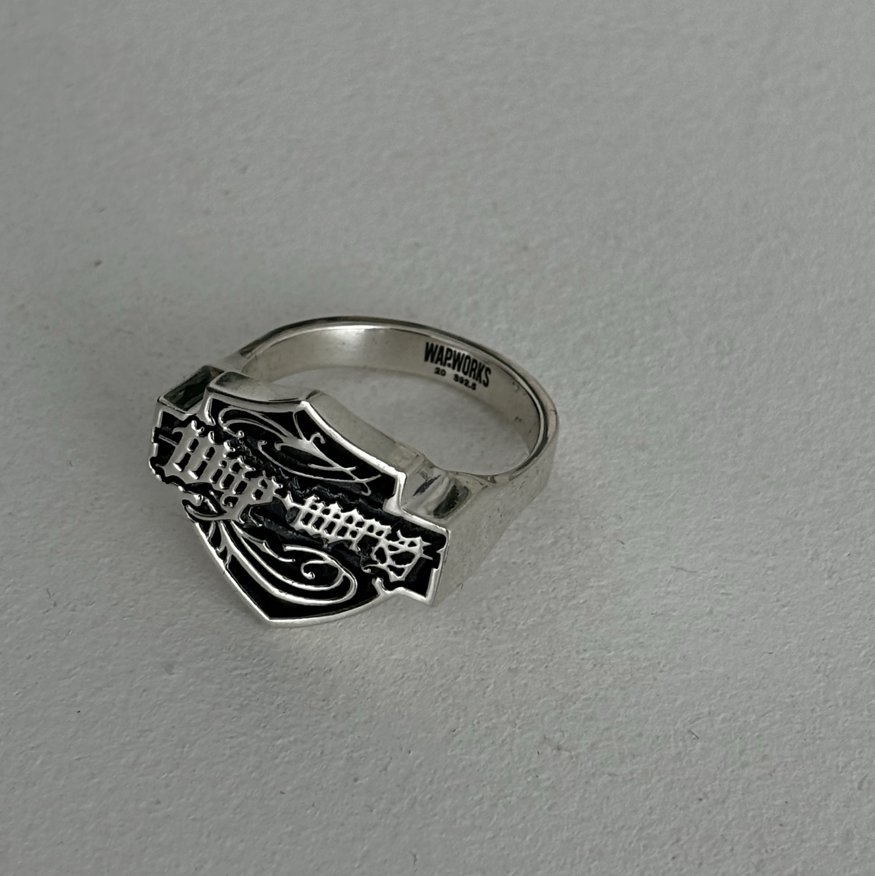 Wapworks HD silver ring 착용 스타일