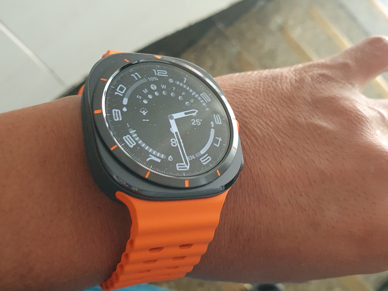 Samsung Galaxy Watch Ultra 47mm LTE Titanium Gray (Korean Ver.) 착용 스타일
