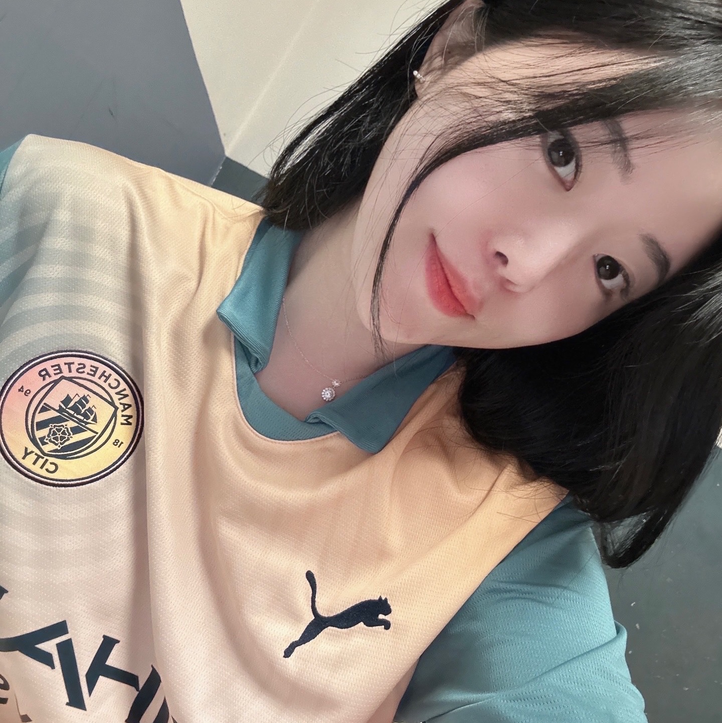 Puma Manchester City 2024/25 4th Jersey Rosebay Bold Blue (Non Marking Ver.) 착용 스타일