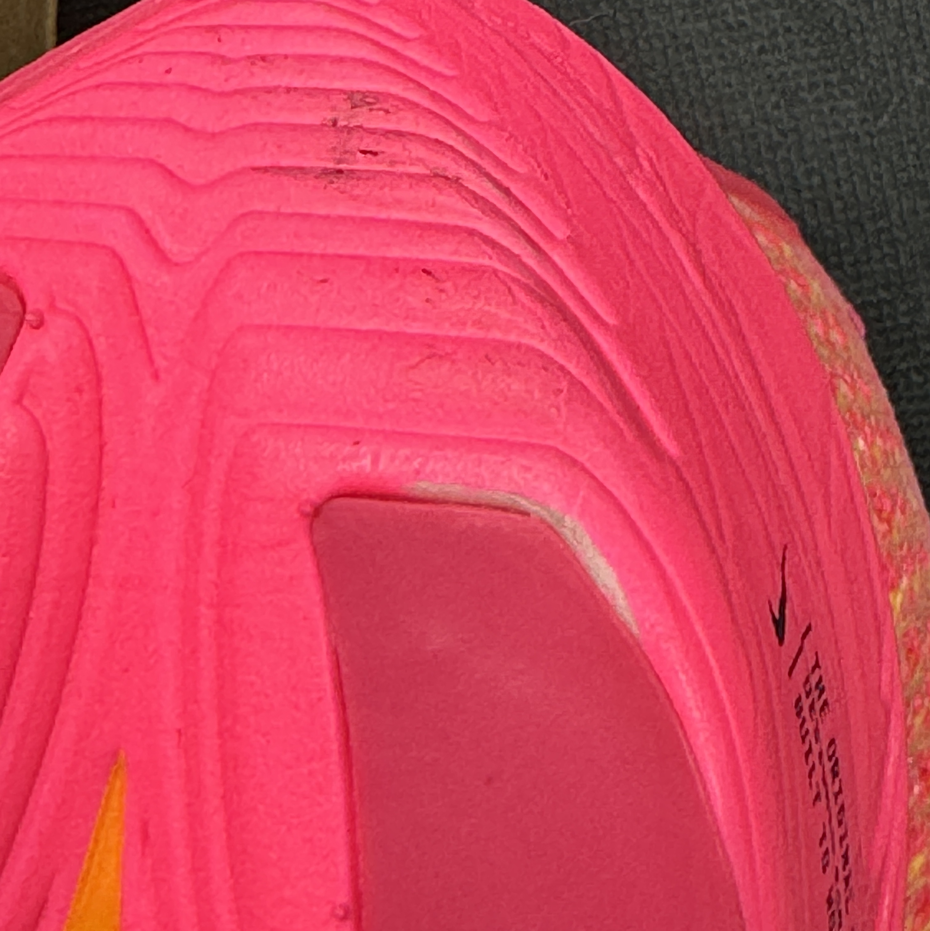 (W) Nike ZoomX Vaporfly Next% 3 Hyper Pink Laser Orange 착용 스타일