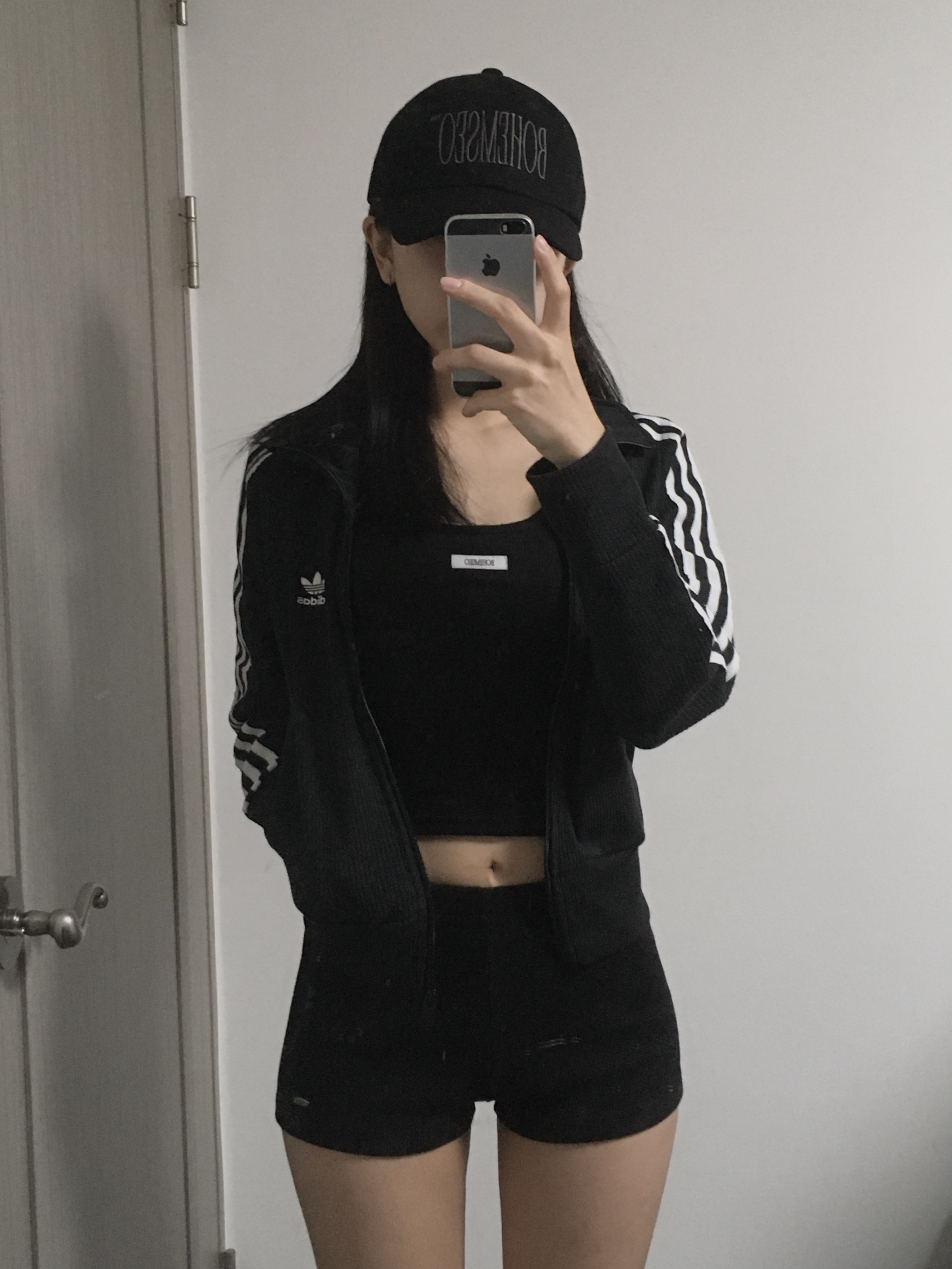 Bohemian Seoul Signature Logo Pigment Ball Cap Black, (W) Adidas Adicolor Knit Top Black - KR Sizing 착용 스타일 - 2