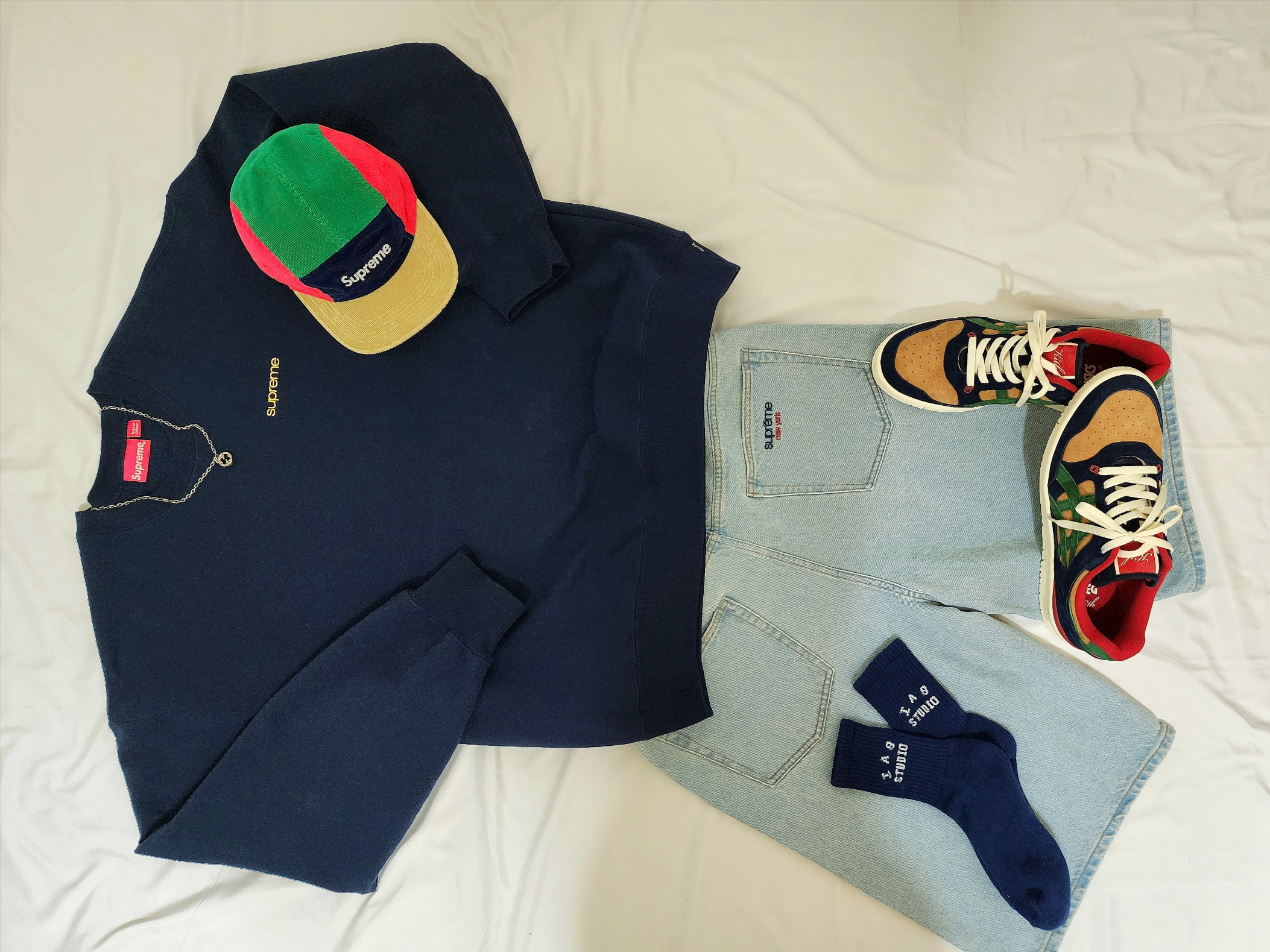 Supreme Washed Chino Twill Camp Cap Navy - 24SS, Supreme Washed Chino Twill Camp Cap Red 착용 스타일 - 2