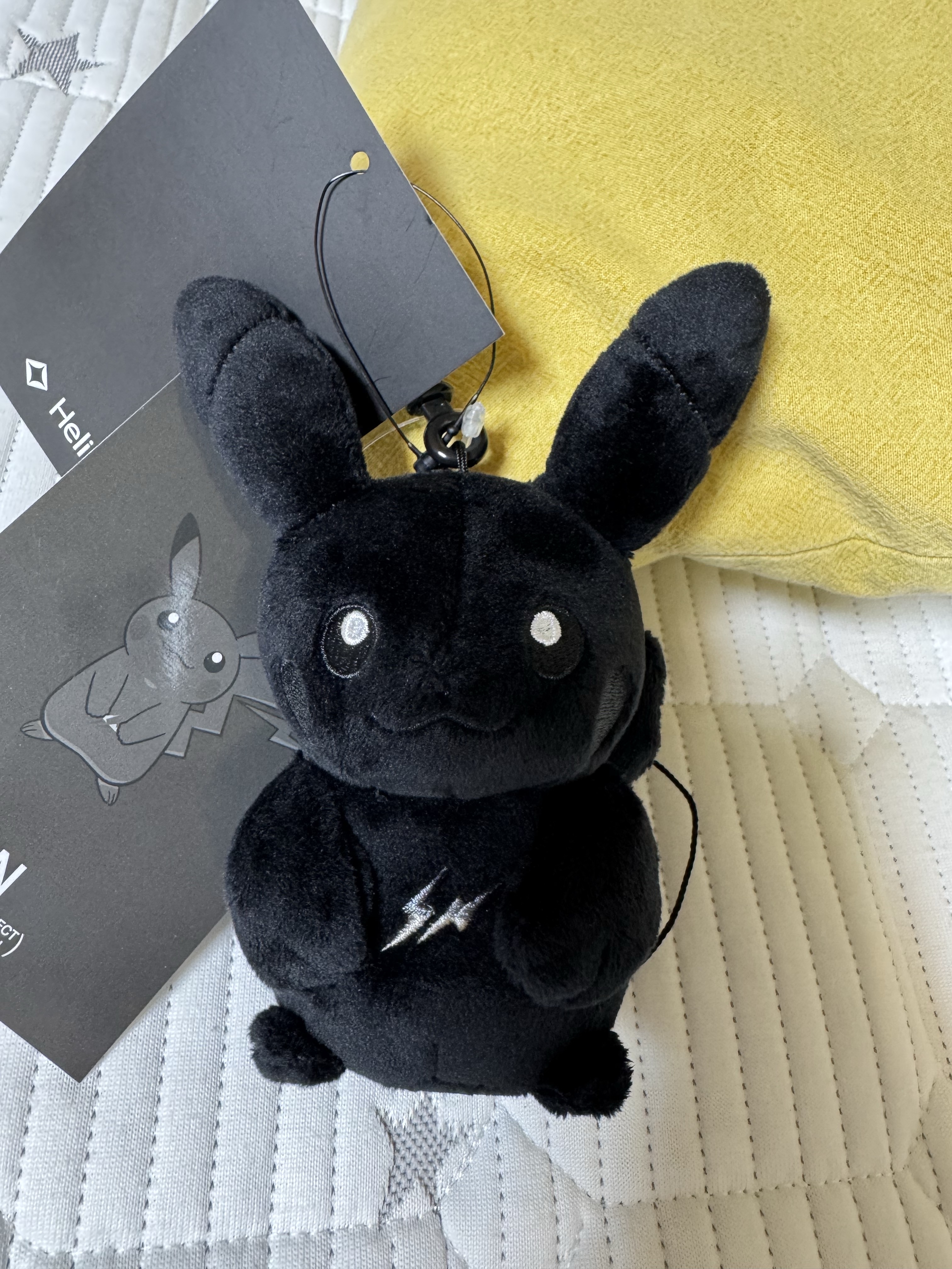 Fragment x Pokemon INN Thunderbolt Project TBP Mascot Key Ring Pikachu Black 착용 스타일