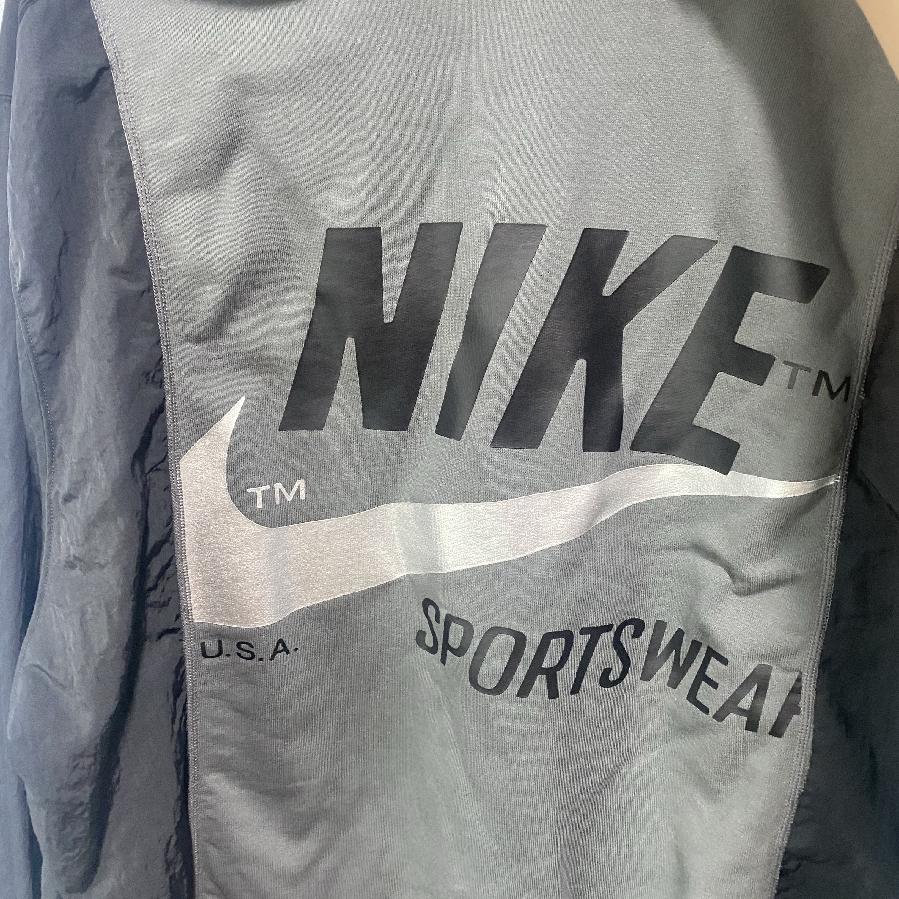 Nike NSW Hoodie BRS Iron Grey 착용 스타일