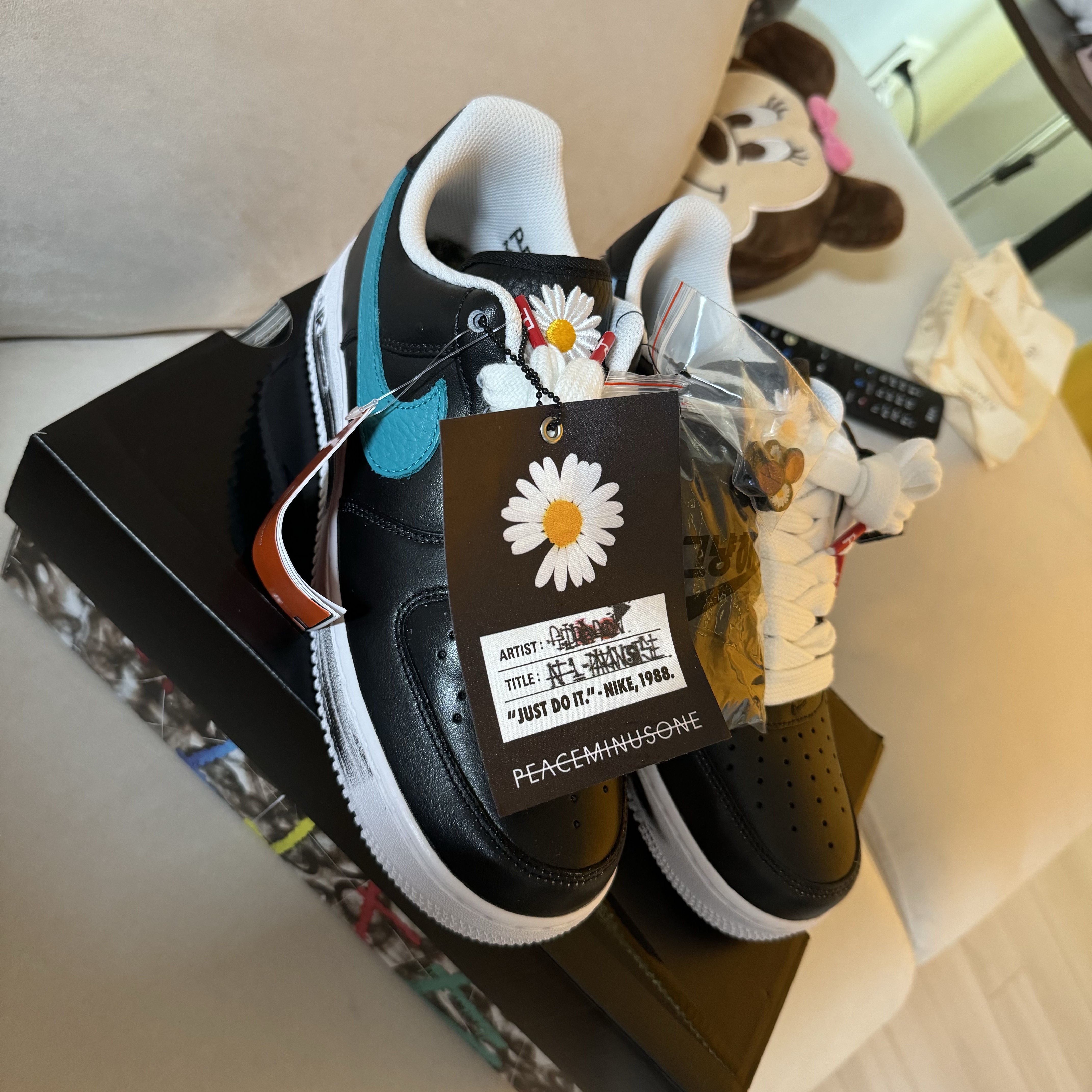 Nike x Peaceminusone Air Force 1 Low Para-Noise 3.0 Black and Multicolor 착용 스타일