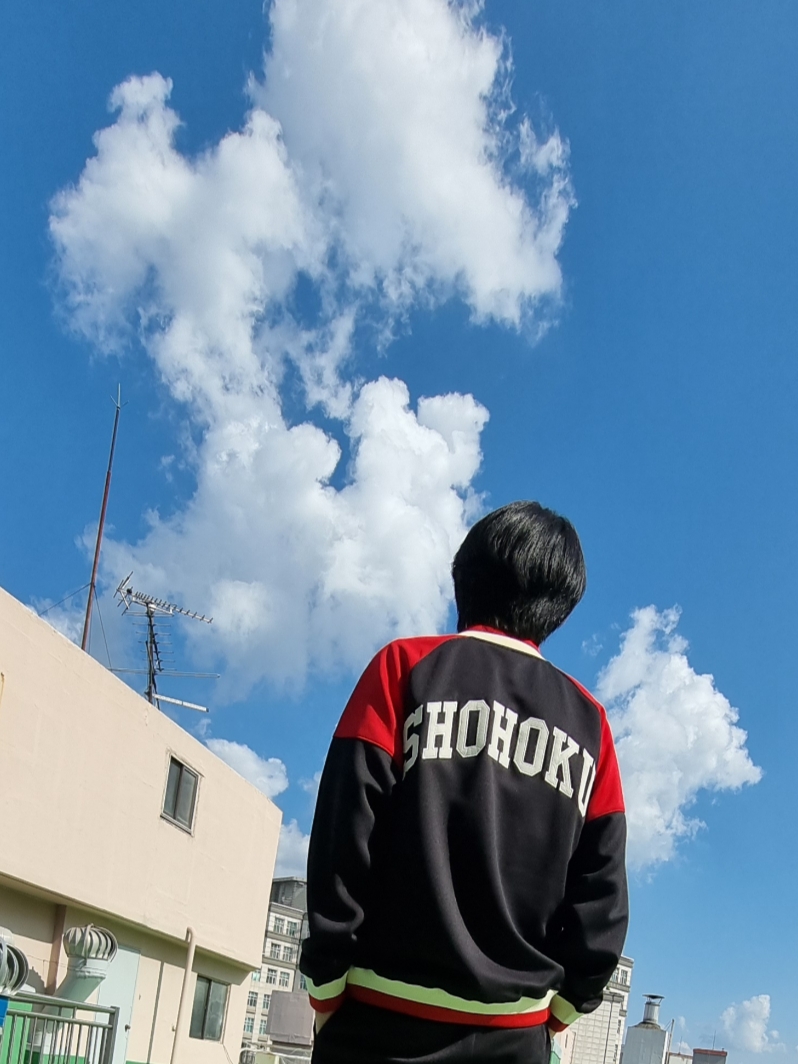 Toei Studio The First Slam Dunk Shohoku Jersey Set Black Red, Jordan 1 Retro High OG Patent Bred 착용 스타일 - 2
