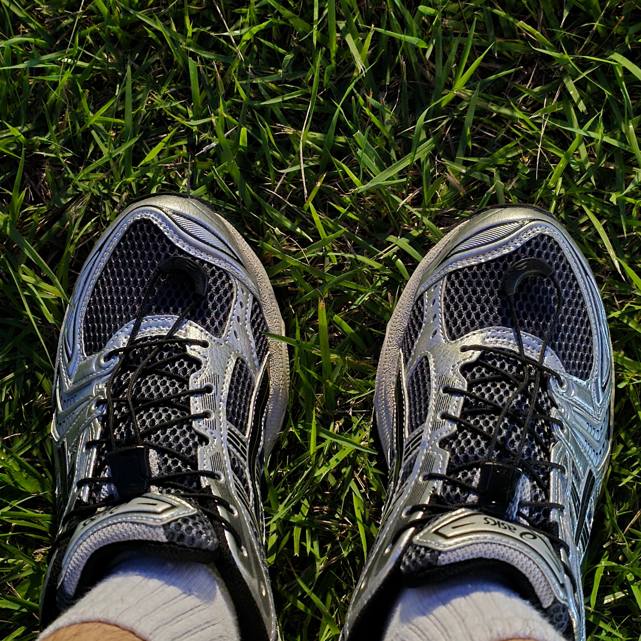 Asics Unlimited Gel-Kayano 14 Carrier Grey Black 착용 스타일
