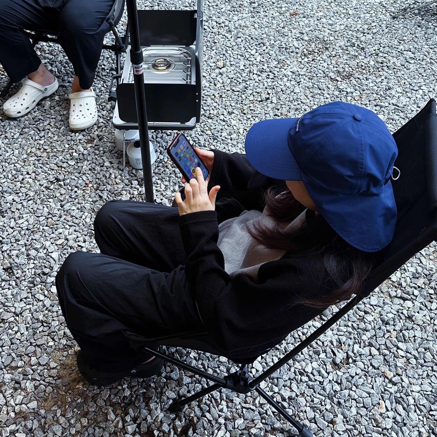 Supreme Gore-Tex Sunshield Hat Navy - 24SS, (W) Crocs Classic Platform Clog Black 착용 스타일 - 1