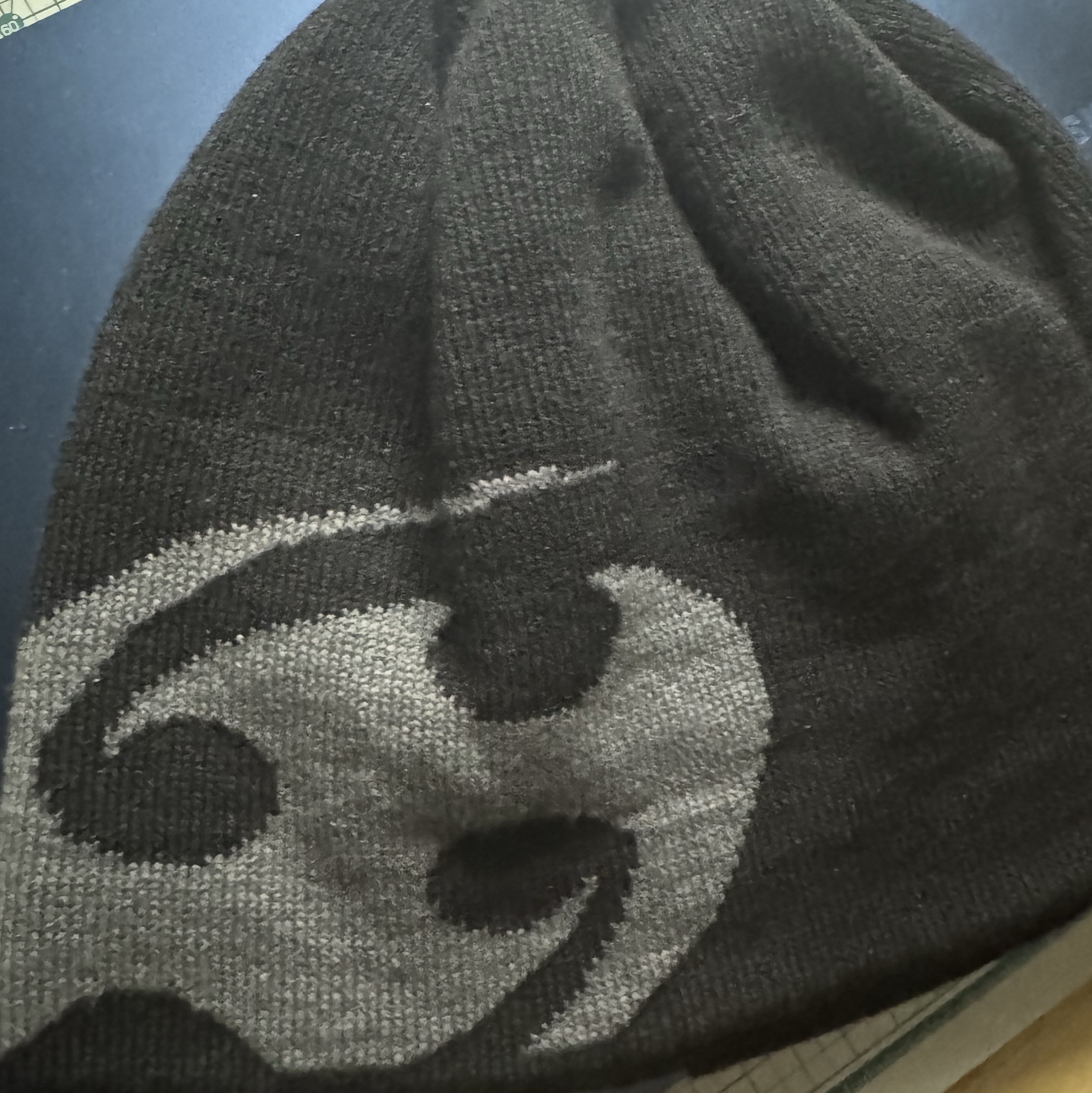 Sansan Gear Logo Beanie Black 착용 스타일