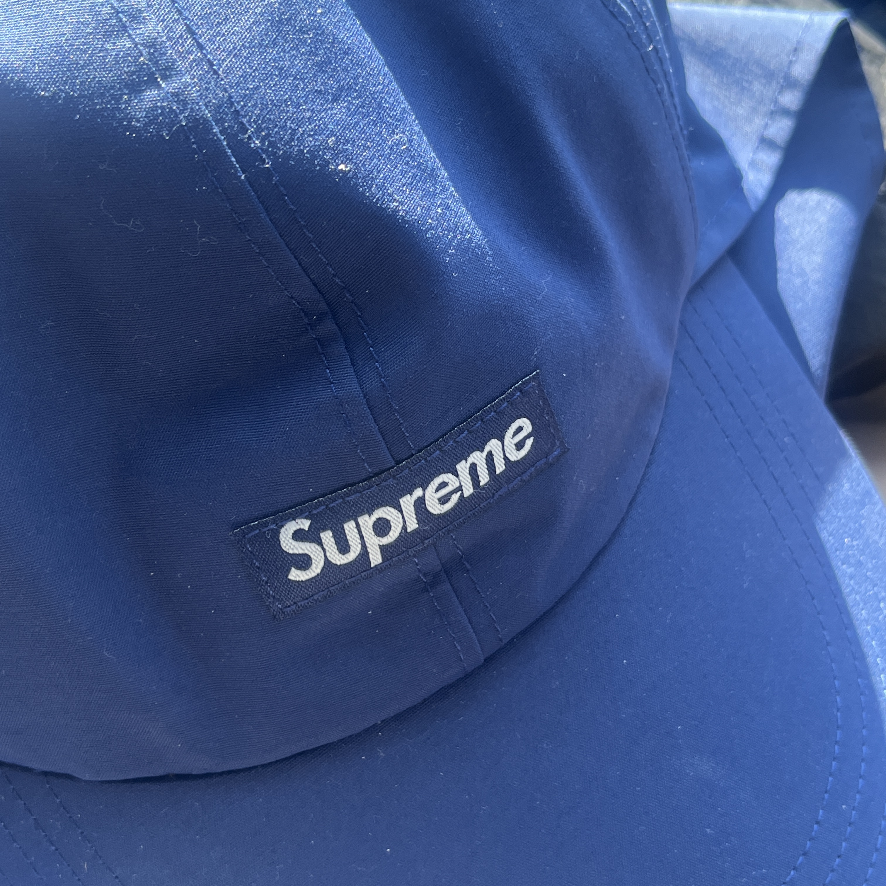 Supreme Gore-Tex Sunshield Hat Navy - 24SS, (W) Crocs Classic Platform Clog Black 착용 스타일 - 2