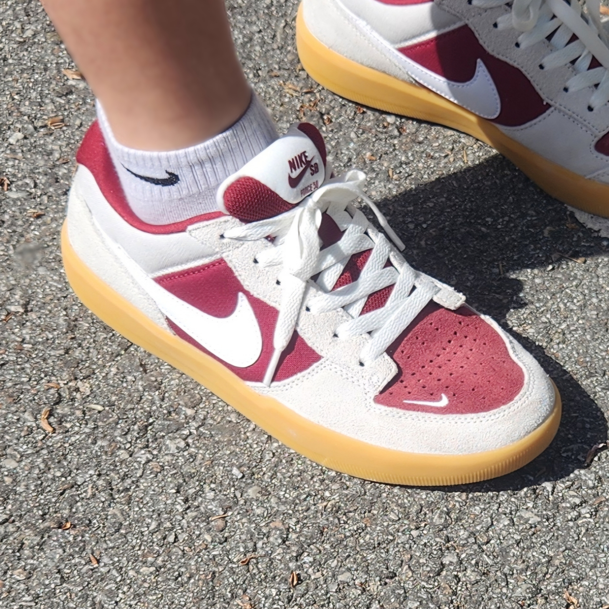 Nike SB Force 58 Team Red Summit White 착용 스타일