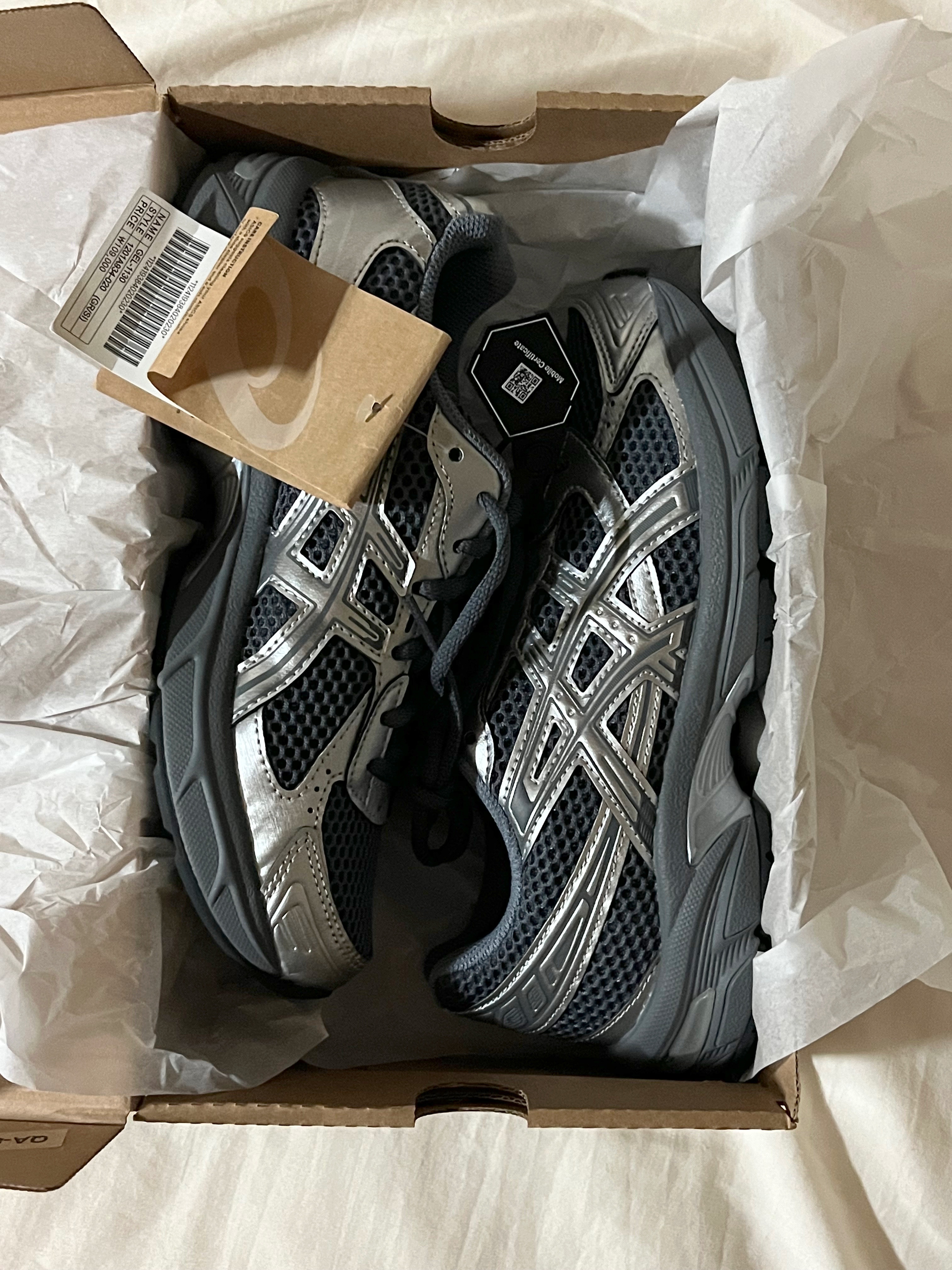 Asics Gel-1130 Steel Grey Pure Silver 착용 스타일