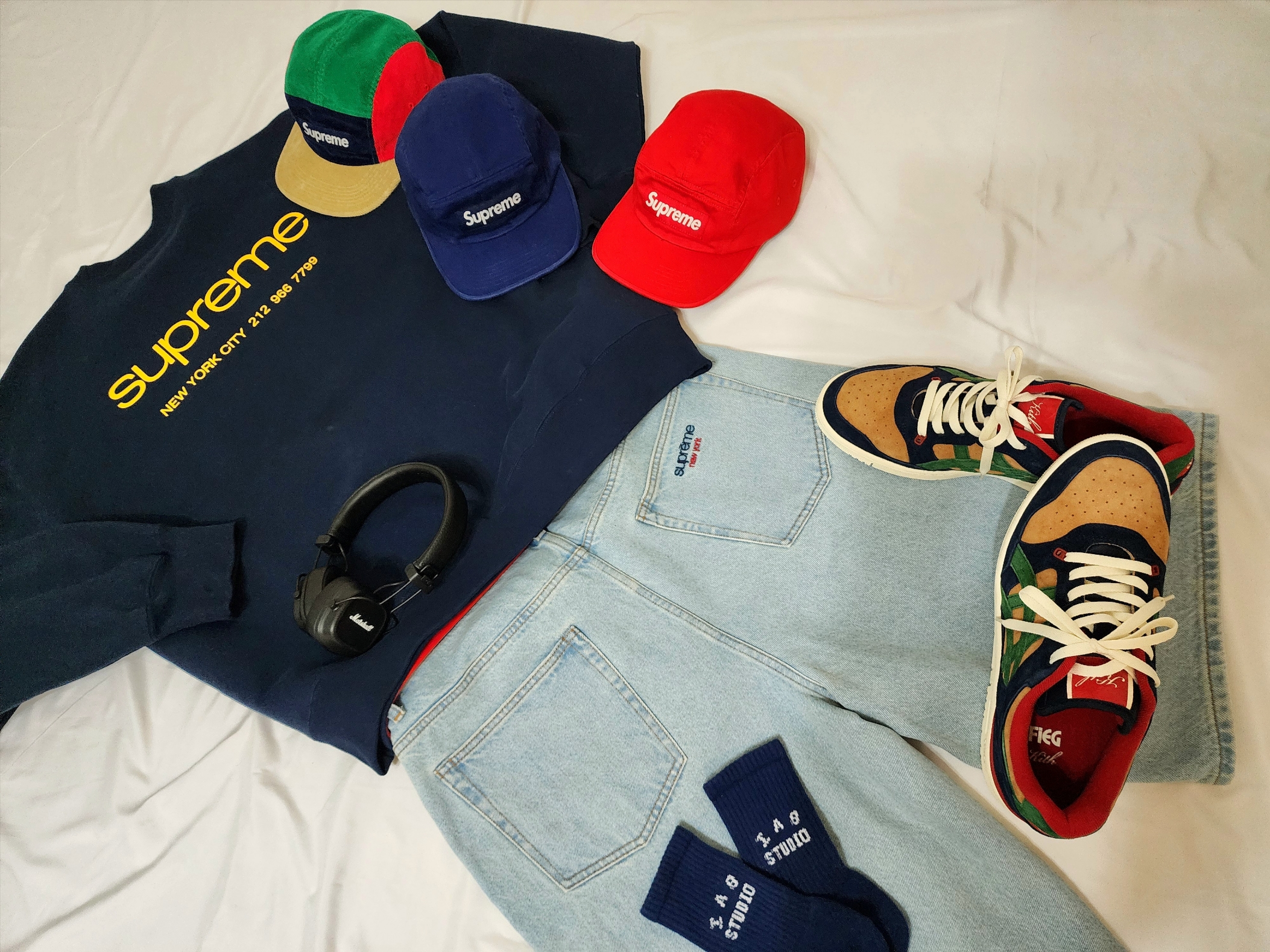 Supreme Washed Chino Twill Camp Cap Navy - 24SS, Supreme Washed Chino Twill Camp Cap Red 착용 스타일 - 3