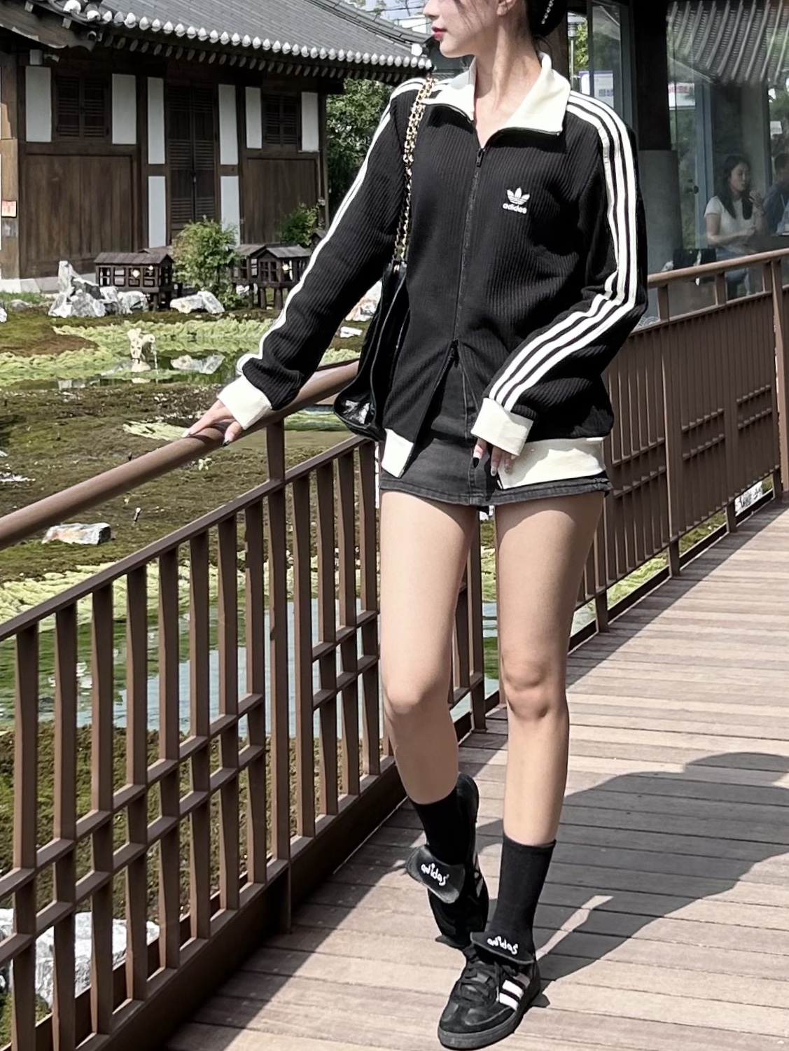 Adidas Waffle Beckenbauer Track Top Black - KR Sizing, Adidas Spezial Handball Core Black Cloud White 착용 스타일 - 1