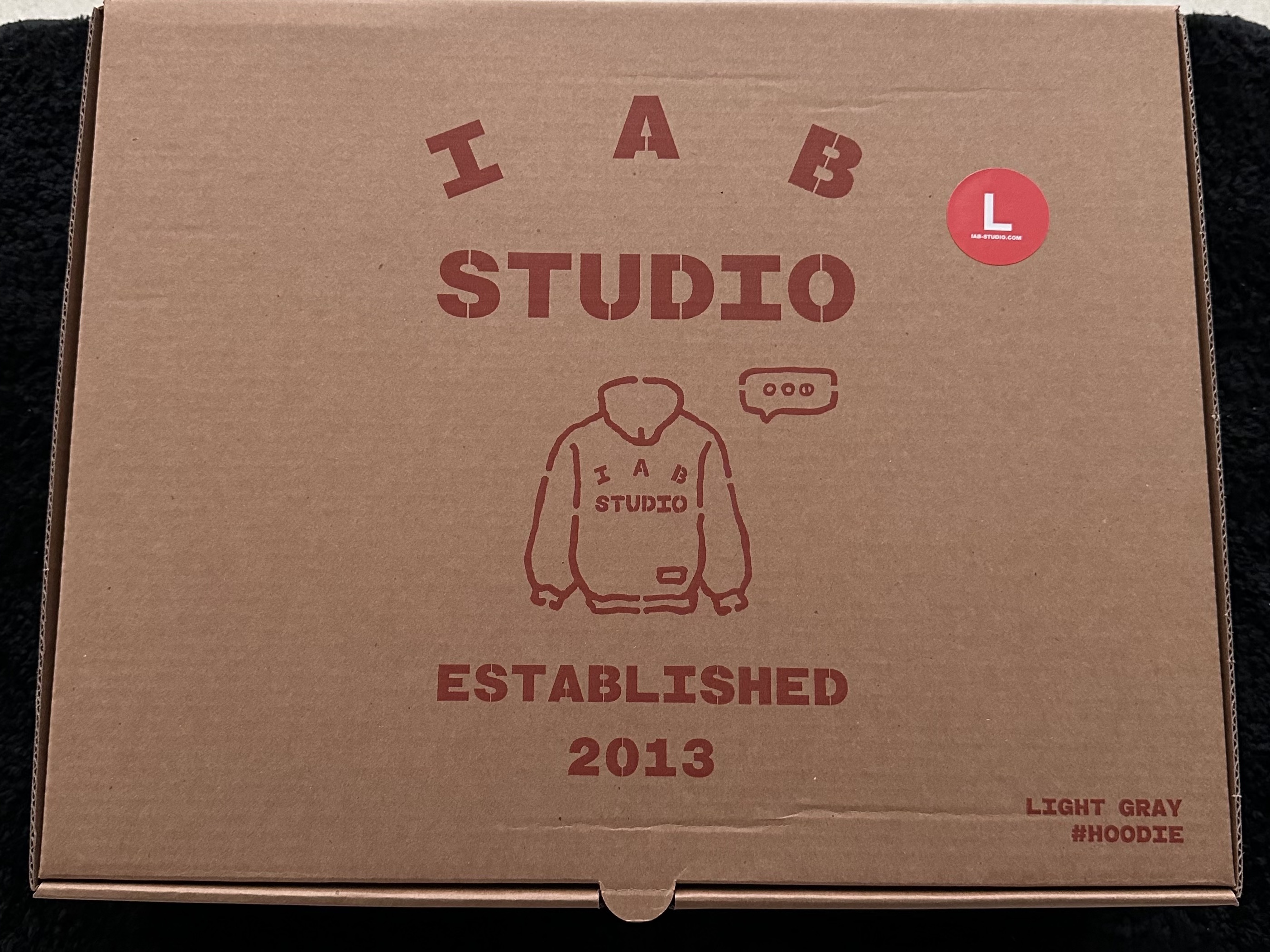 IAB Studio Hoodie Light Gray 착용 스타일 - 1