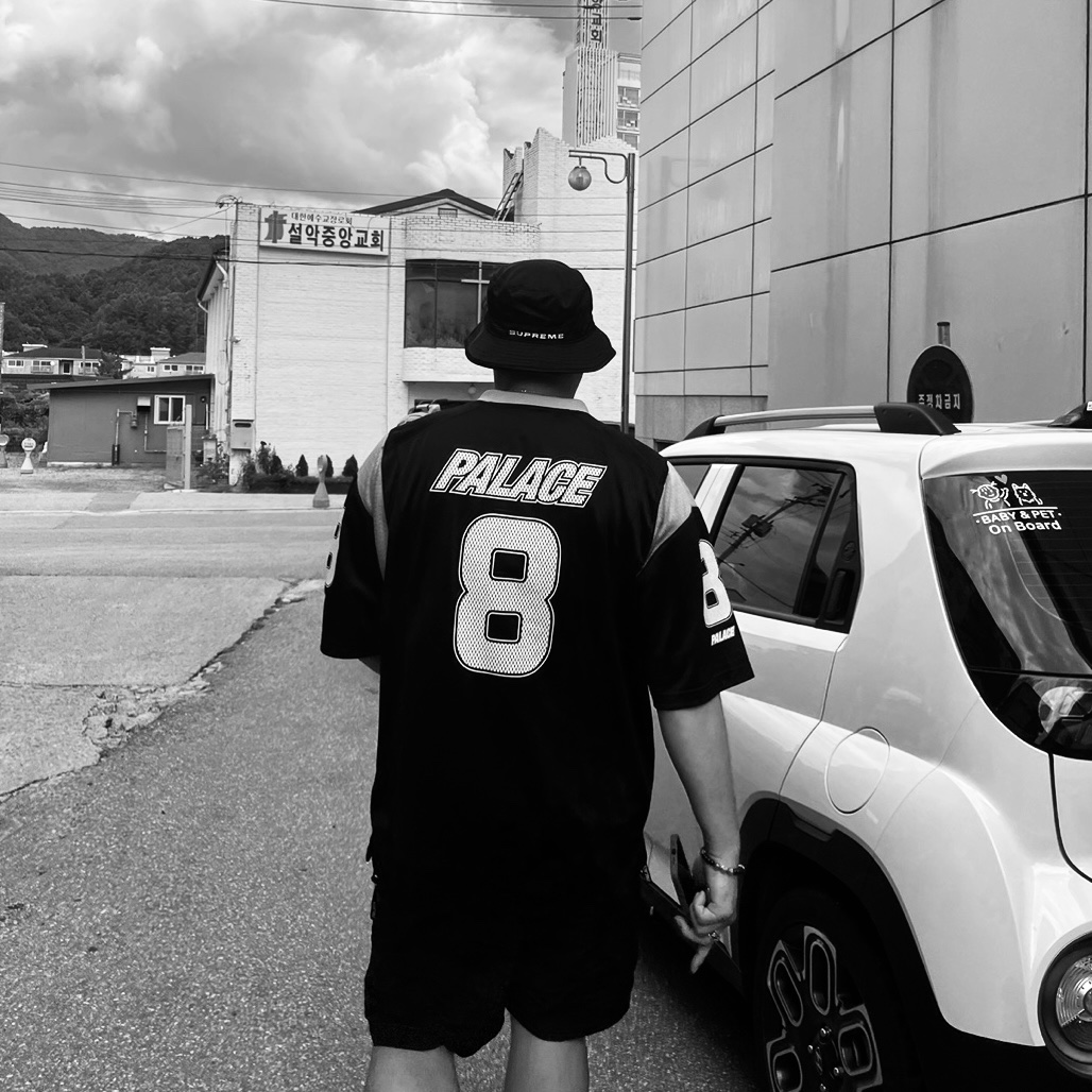 Supreme x Nike Dazzle Crusher Black - 24SS, Palace Mesh Team Jersey Black - 24SS 착용 스타일