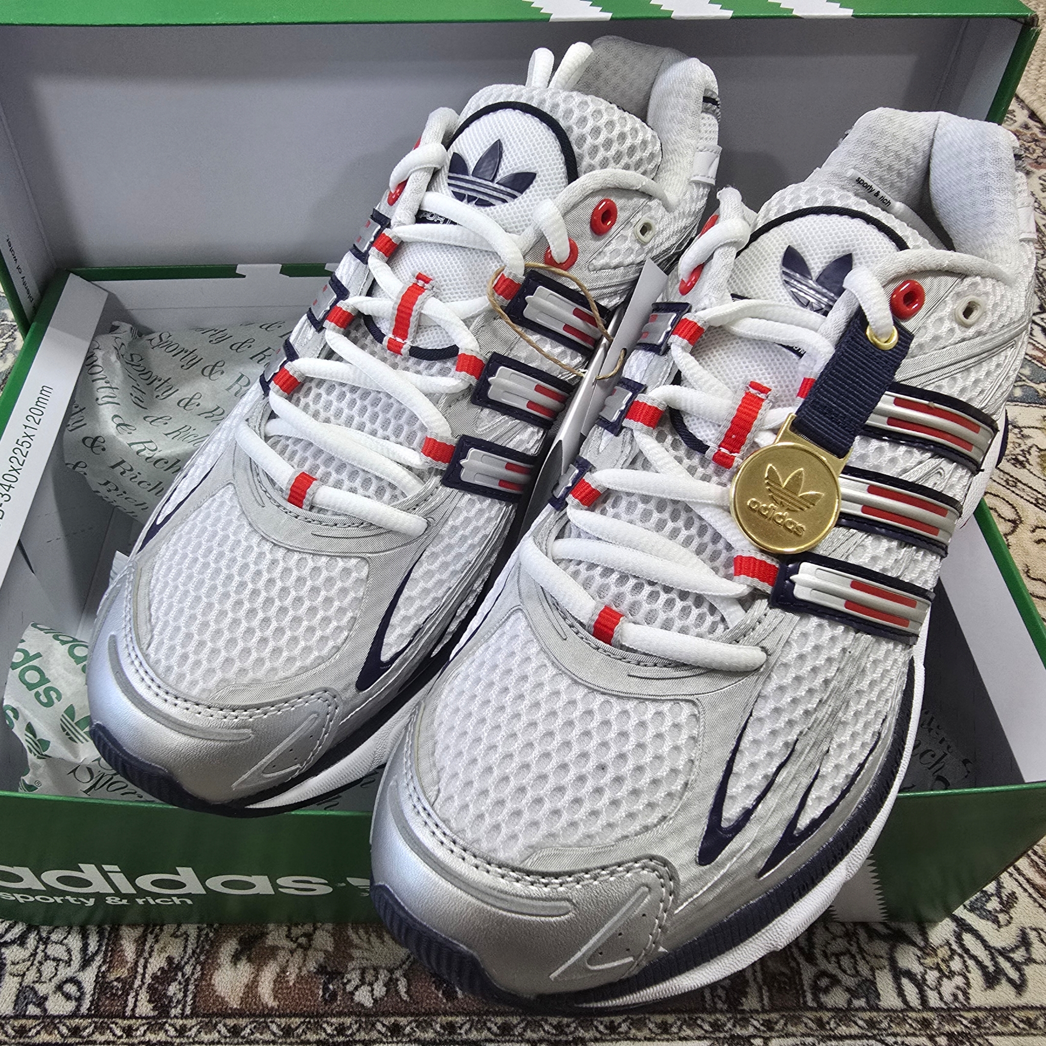 Adidas x Sporty & Rich Adistar Cushion Cloud White Night Indigo 착용 스타일 - 2