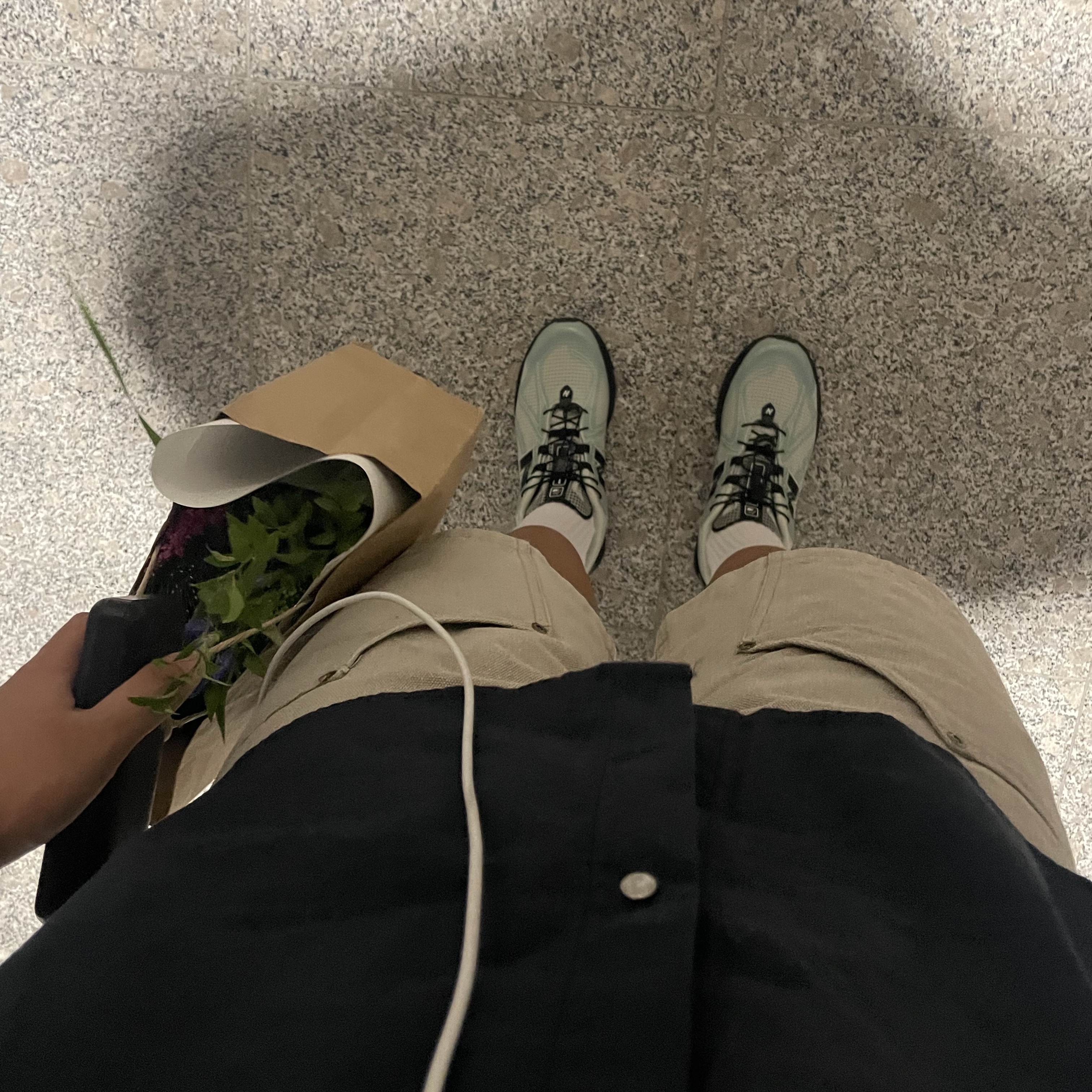 New Balance x Cayl 1906R Blue 착용 스타일