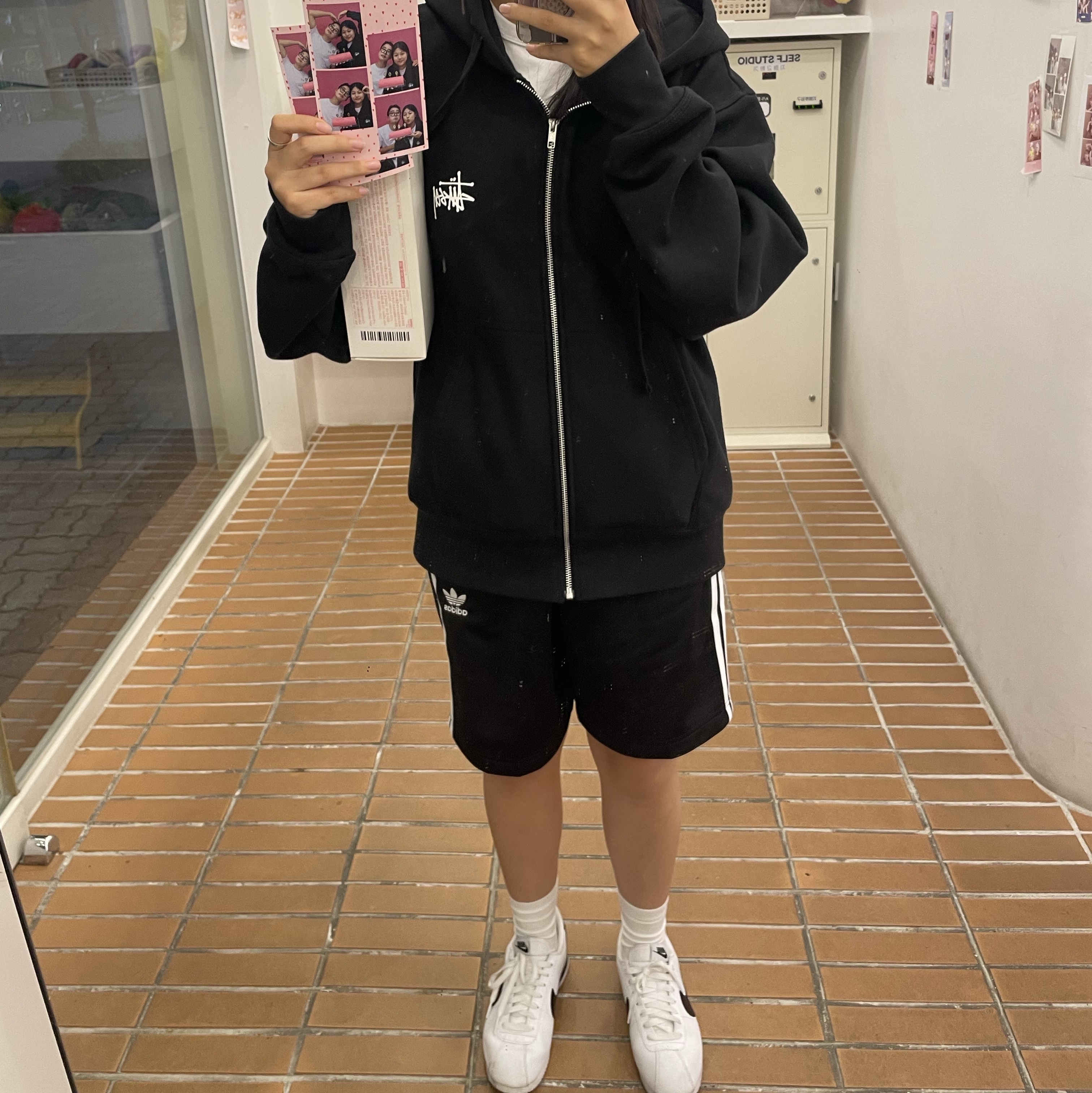 Adidas Adicolor Firebird Shorts Black White - KR Sizing 착용 스타일