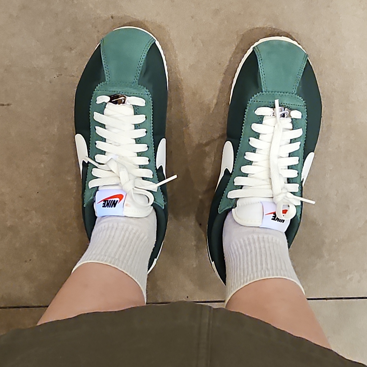 (W) Nike Cortez Fir 착용 스타일