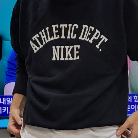 Nike NSW Trend Fleece Crew Black Sail - Asia 착용 스타일