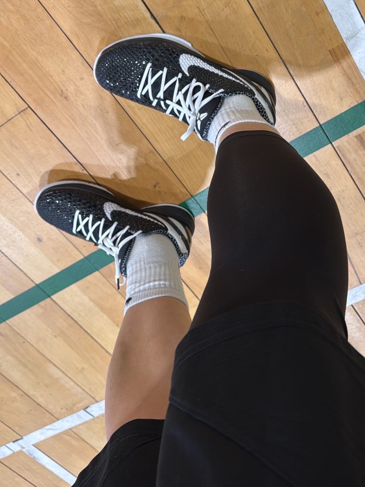 Nike Kobe 6 Protro Mambacita Sweet 16 착용 스타일